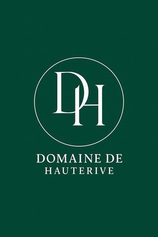Logo du Domaine de Hauterive près de Mazamet dans le Tarn proposant un logement et des réceptions telles que des mariages.