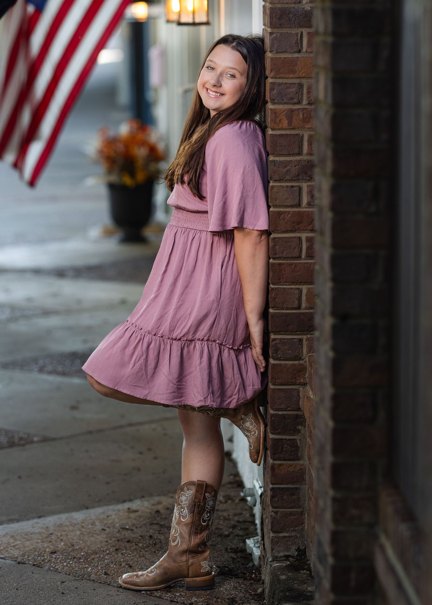 Allie senior photo. Outdoors, Fulton Kentucky.