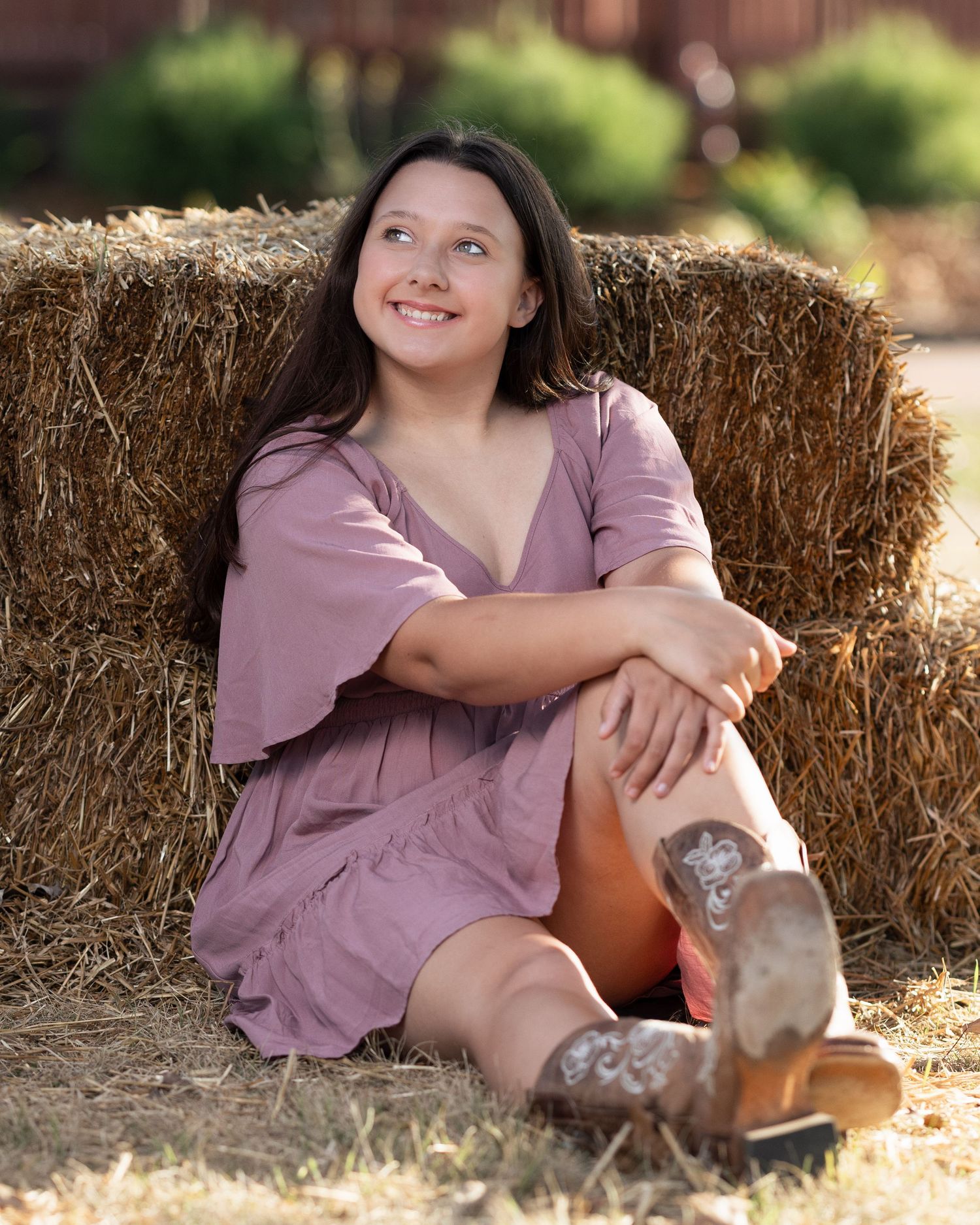 Allie senior photo. Outdoors, Fulton Kentucky.
