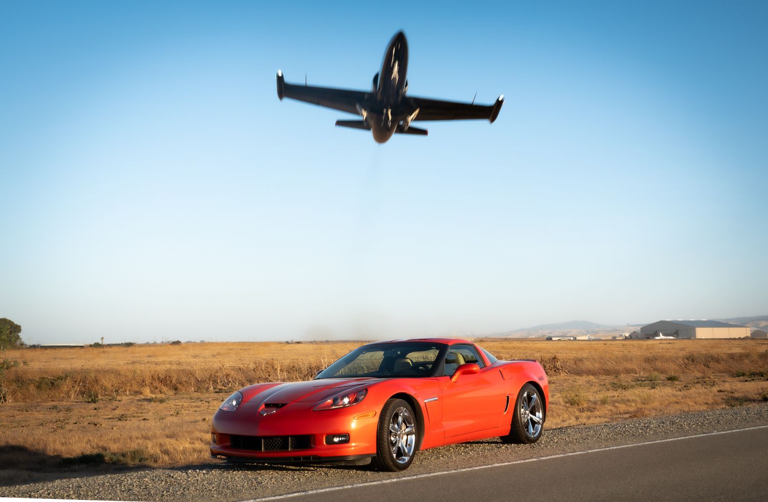 Corvette C6 with Patriots jet