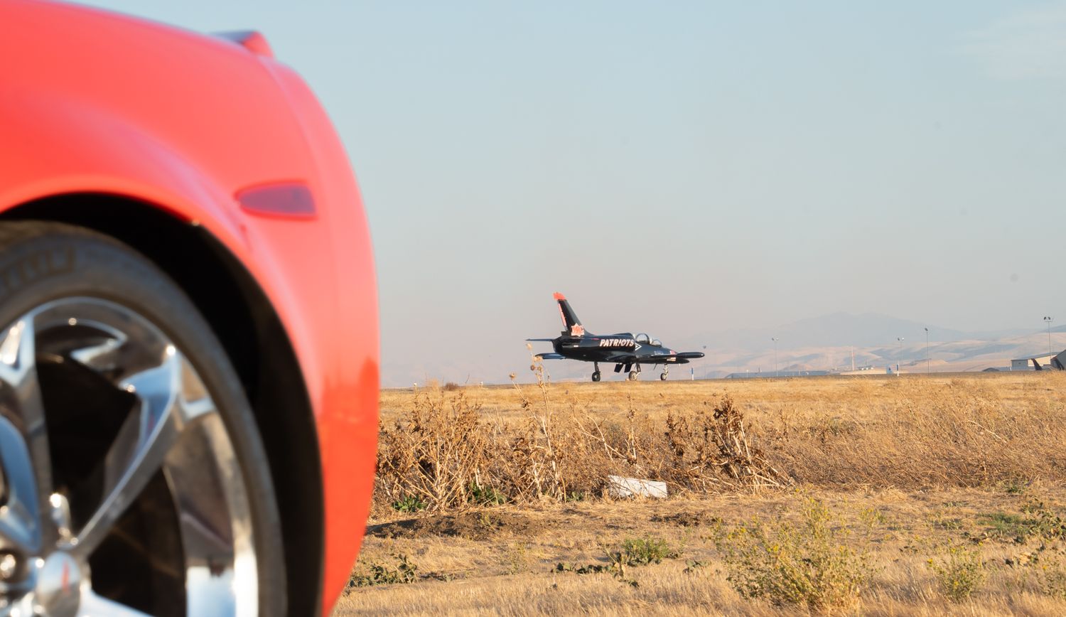 Corvette C6 with Patriots jet