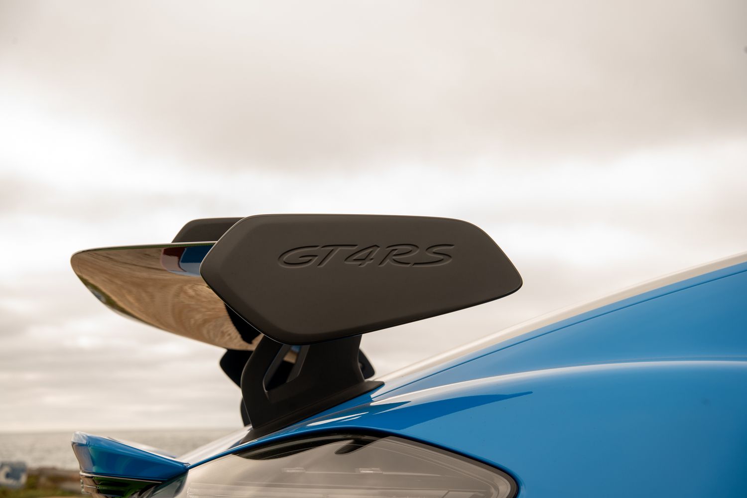 Porsche GT4 RS wing