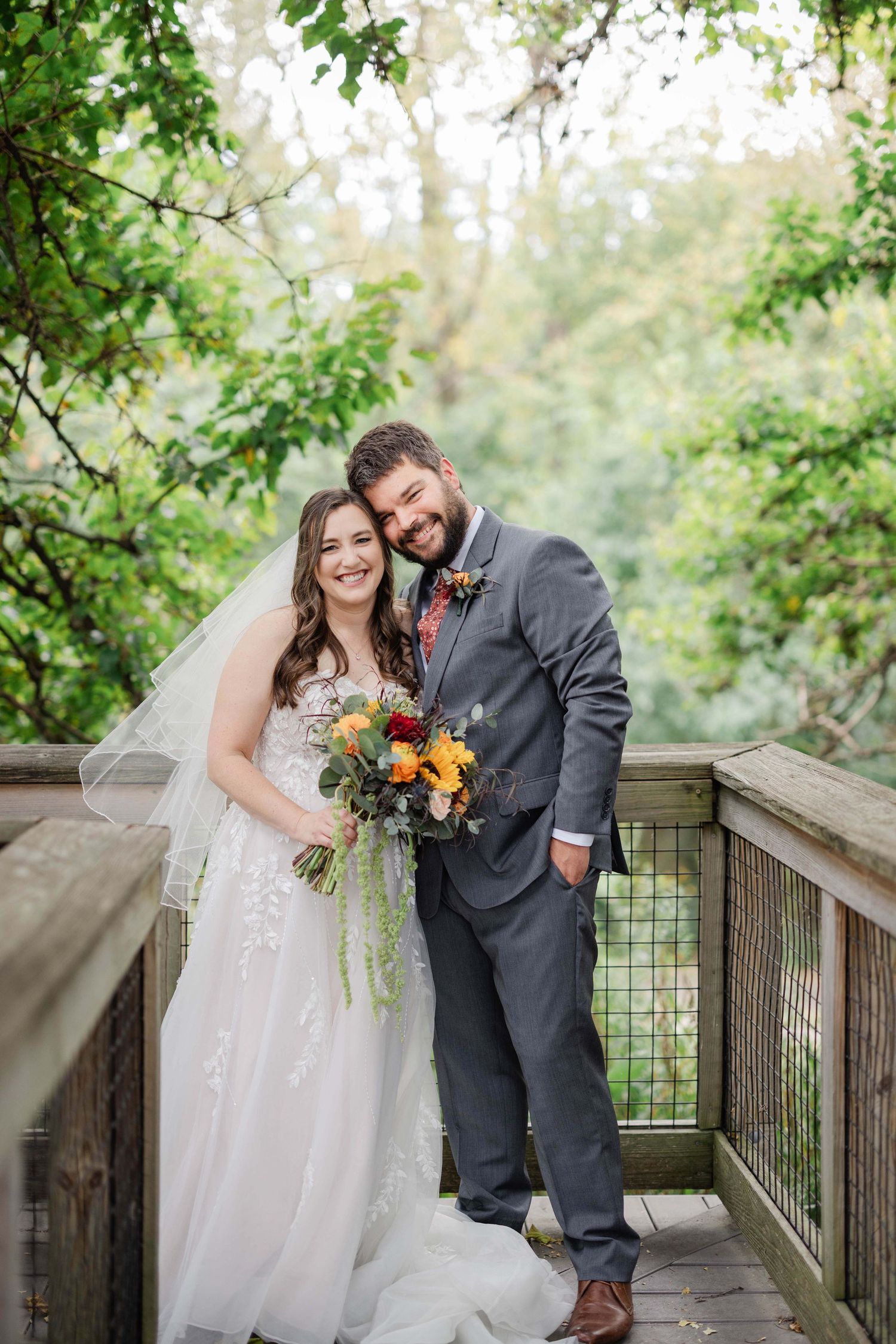 Professional wedding photography / photo / photography, couple, bride and groom, husband and wife.