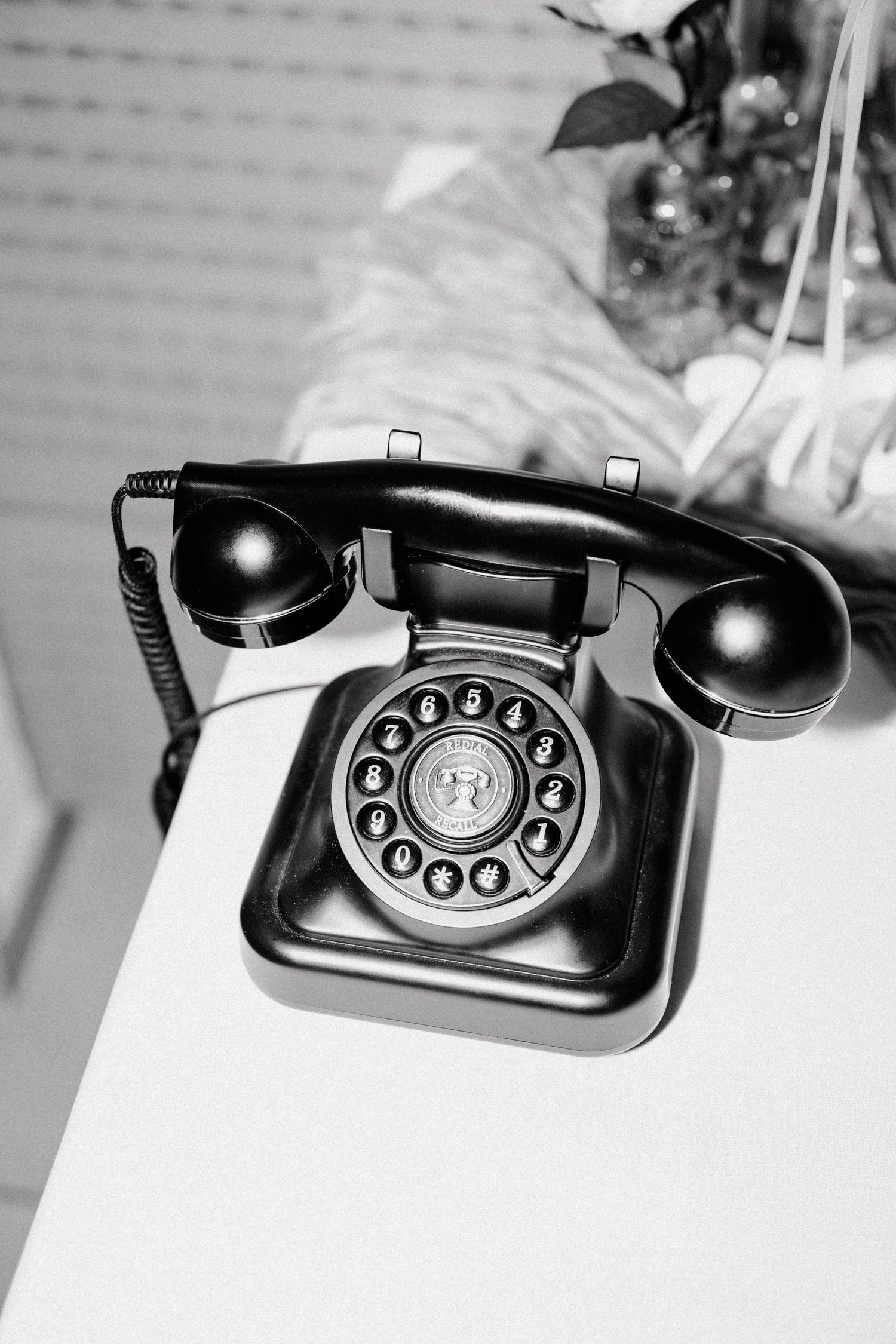 téléphone pour enregistrer des vocaux le soir d'un mariage