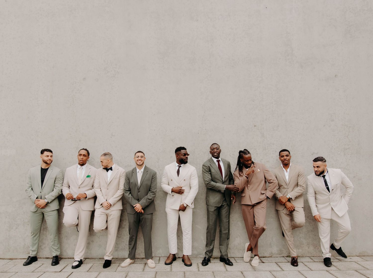 photos de groupe homme à un mariage