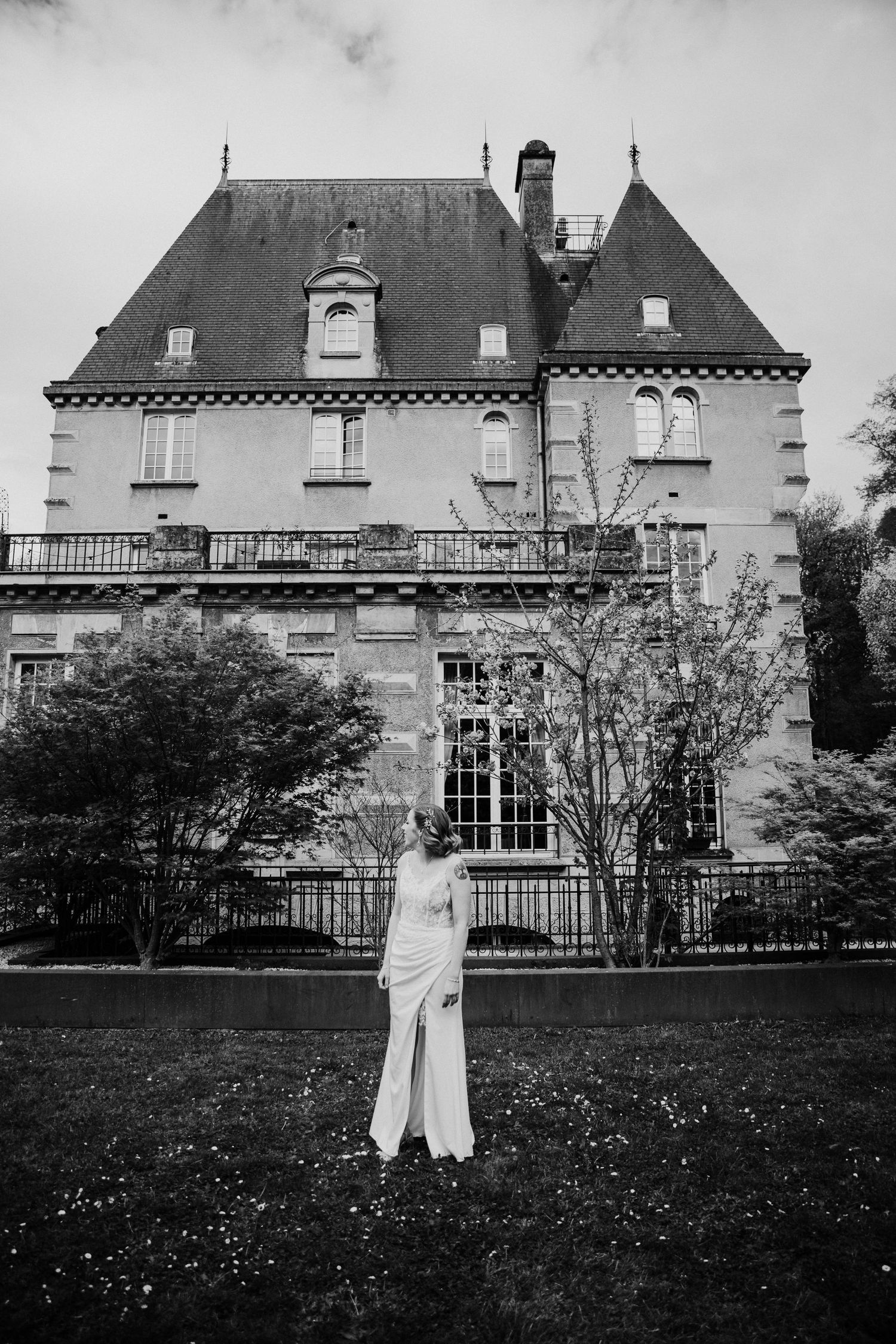 chateau mariage avec mariée devant