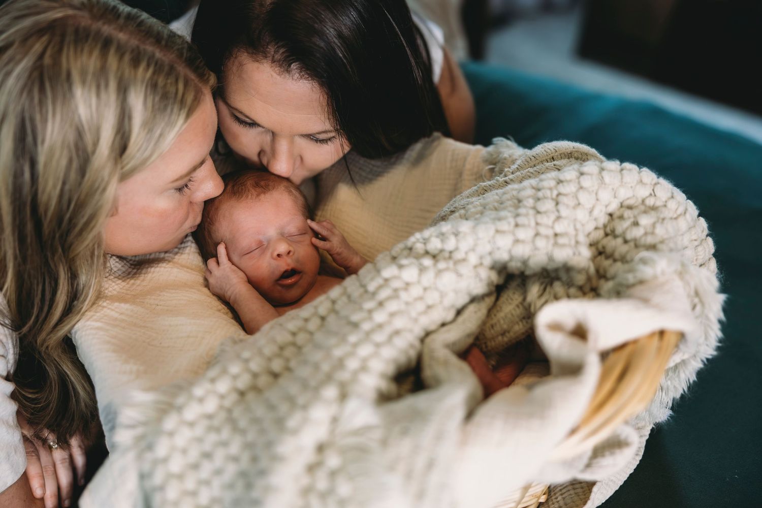 Newborn photoshoot with photographer located throughout the Kansas City Metro area. Based in Blue Springs, Missouri.