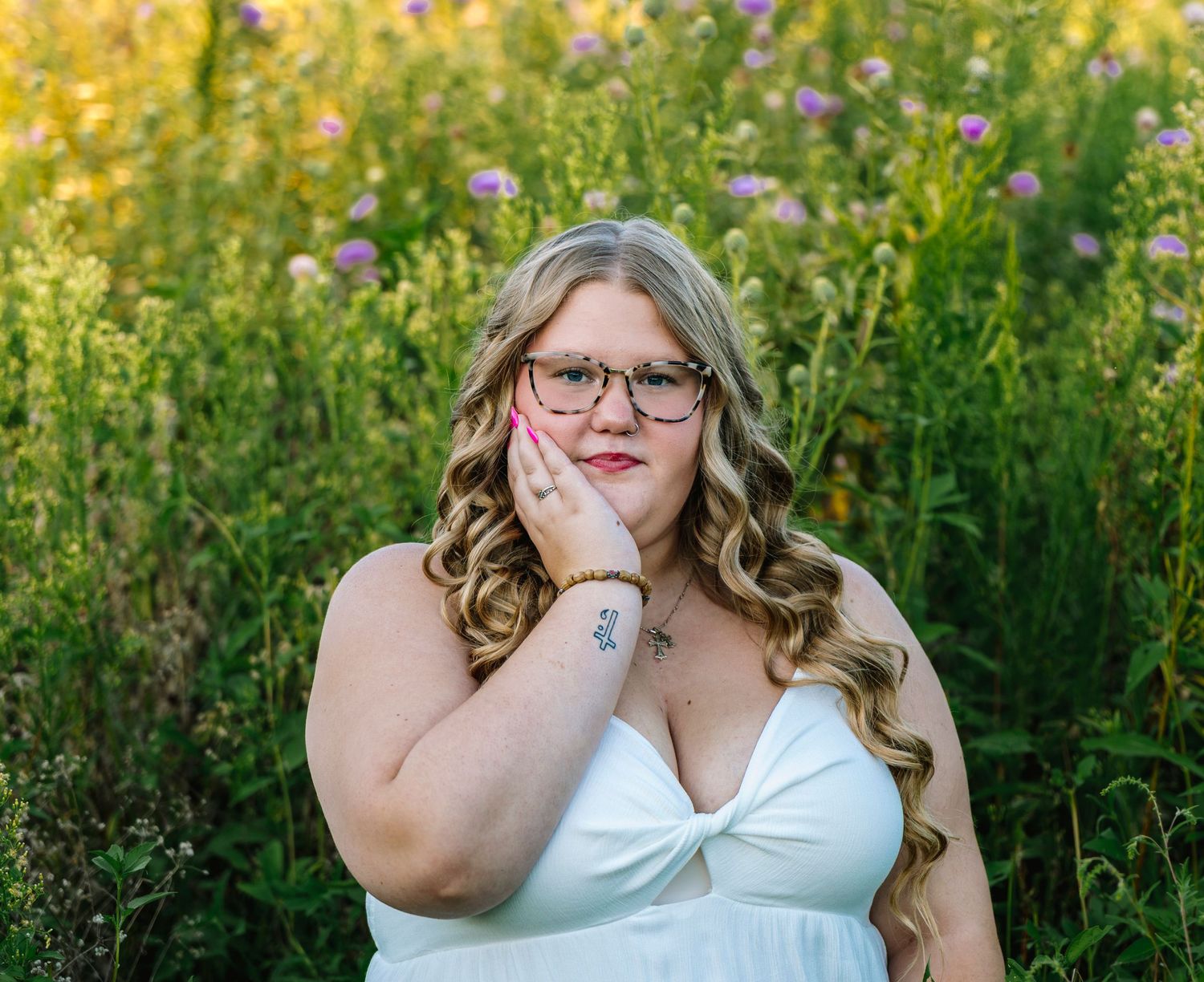Senior photographer located throughout the Kansas City Metro area. Based in Blue Springs, Missouri.