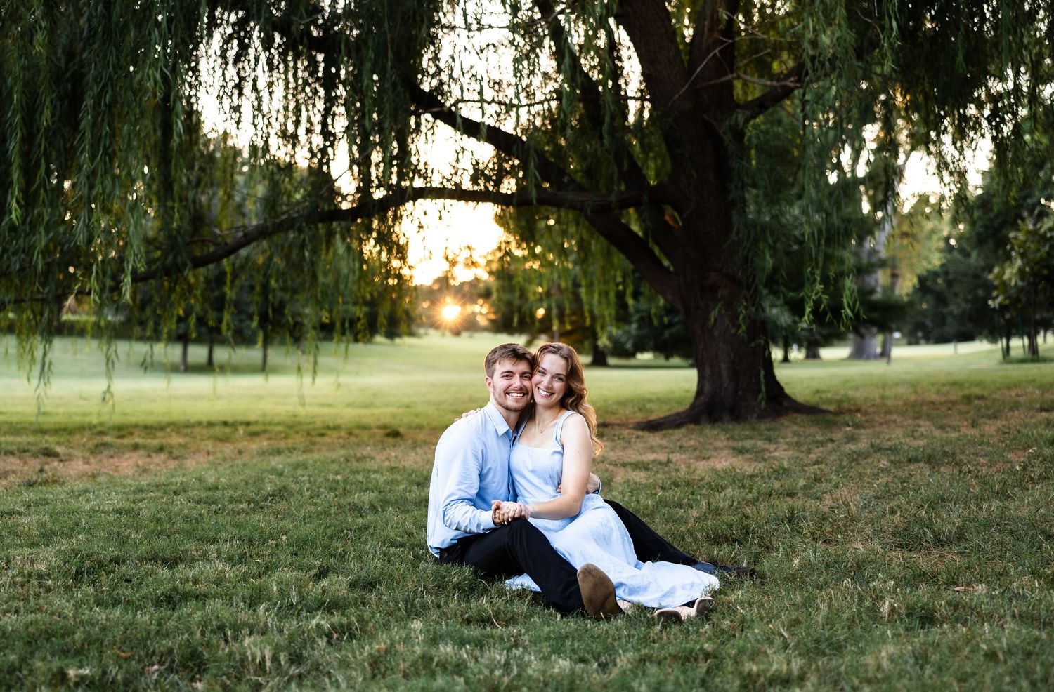 Couples photographer located throughout the Kansas City Metro area. Based in Blue Springs, Missouri.