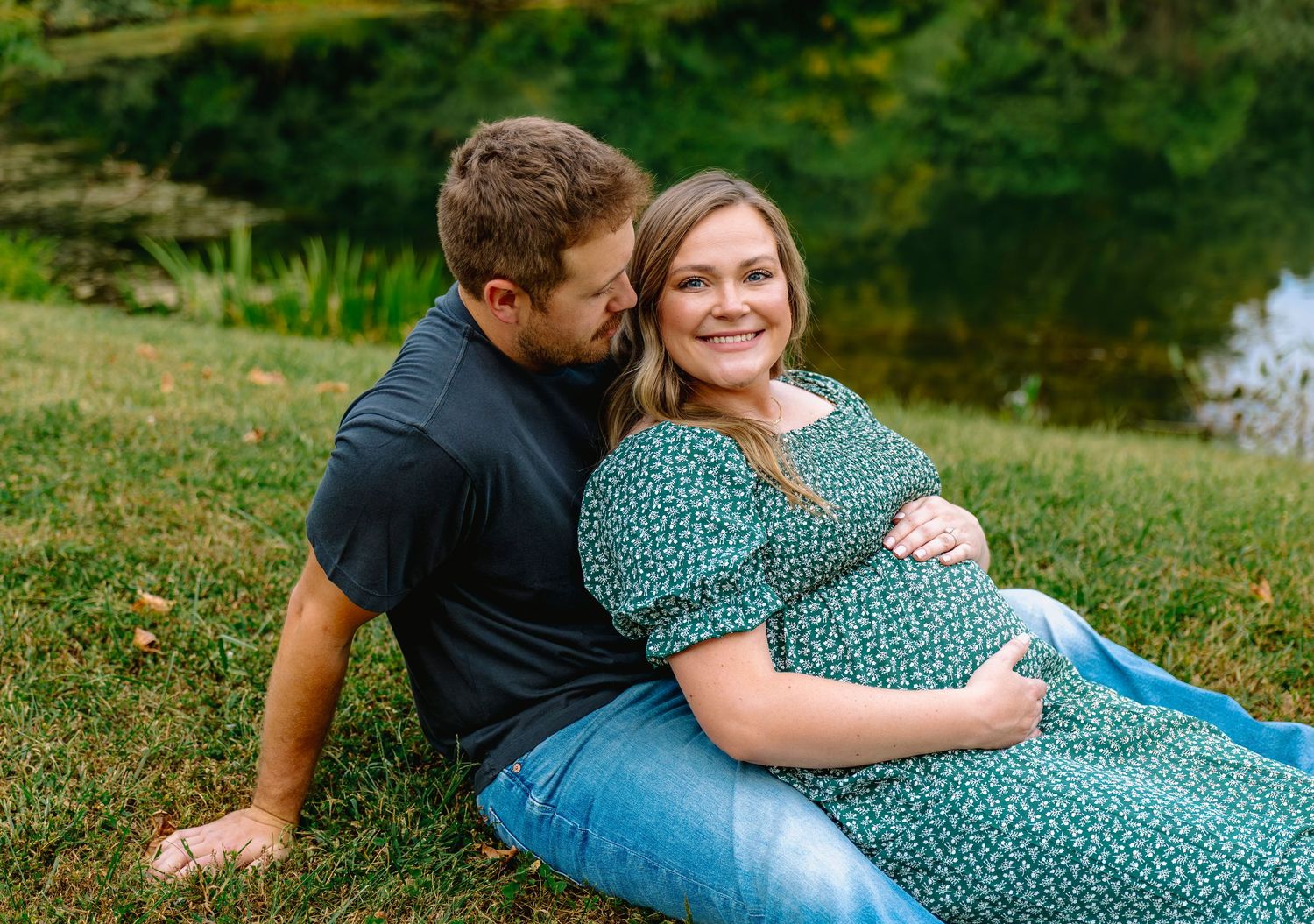 Maternity photographer located throughout the Kansas City Metro area. Based in Blue Springs, Missouri.