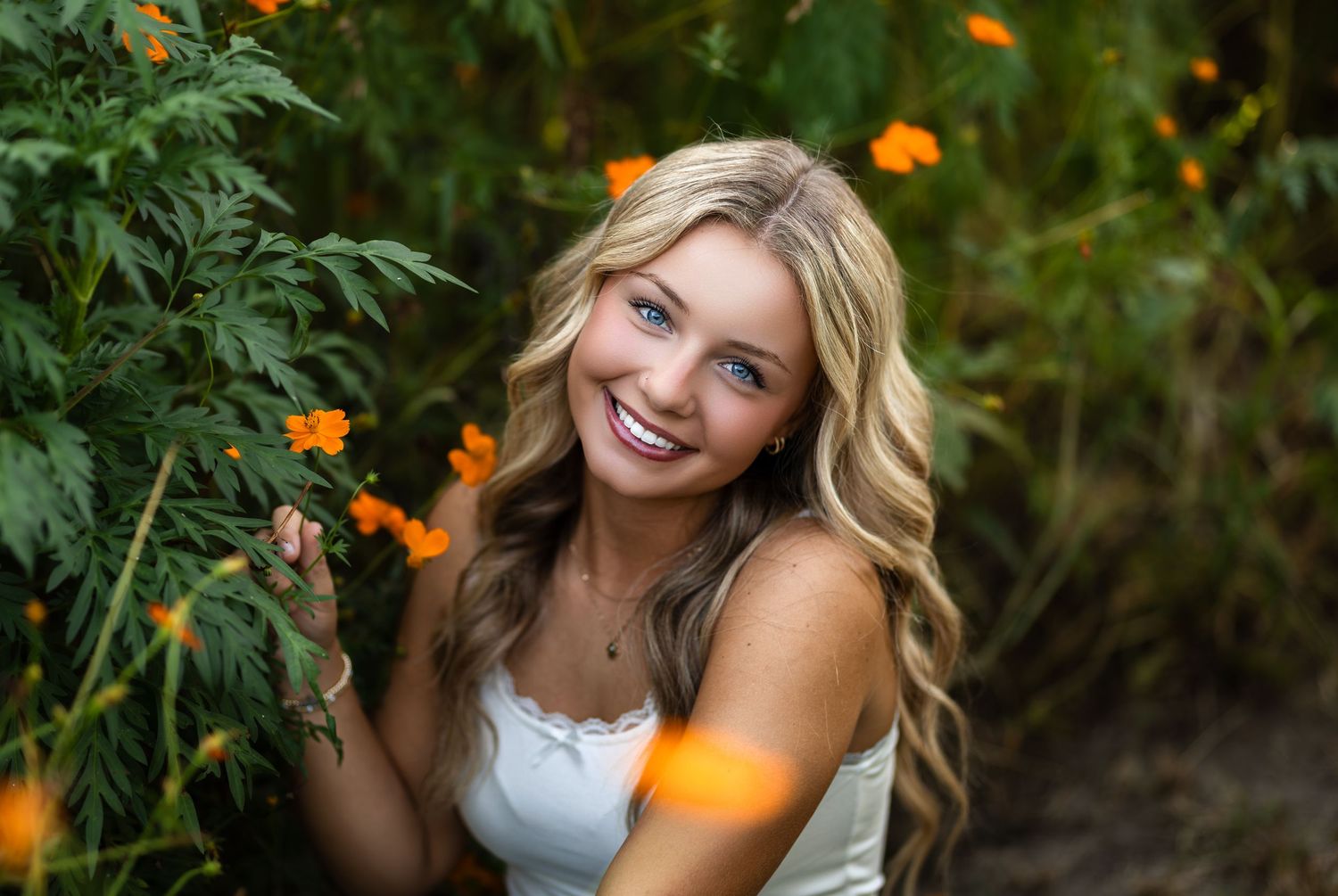 Senior photographer located throughout the Kansas City Metro area. Based in Blue Springs, Missouri.