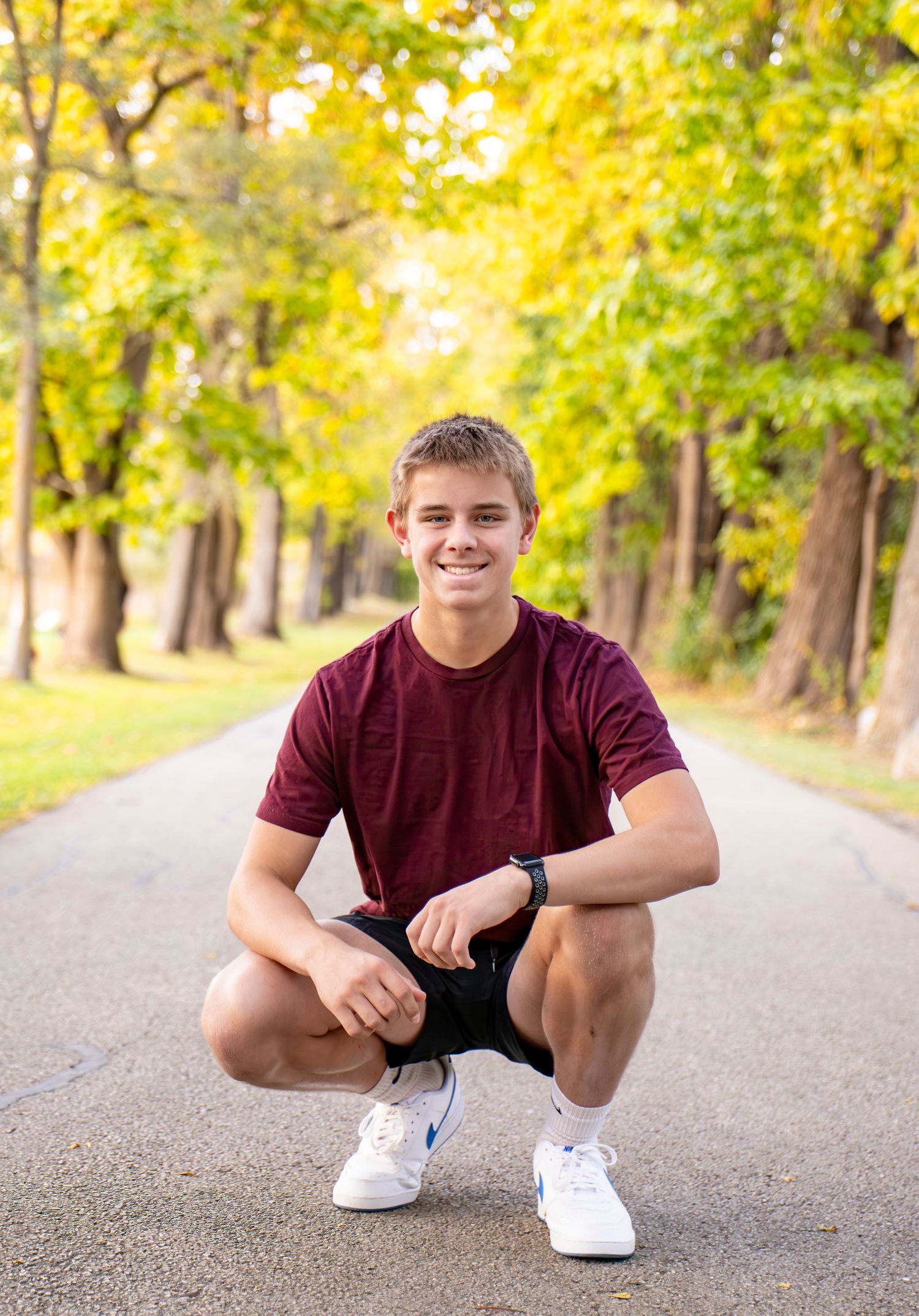 Senior photographer located throughout the Kansas City Metro area. Based in Blue Springs, Missouri.