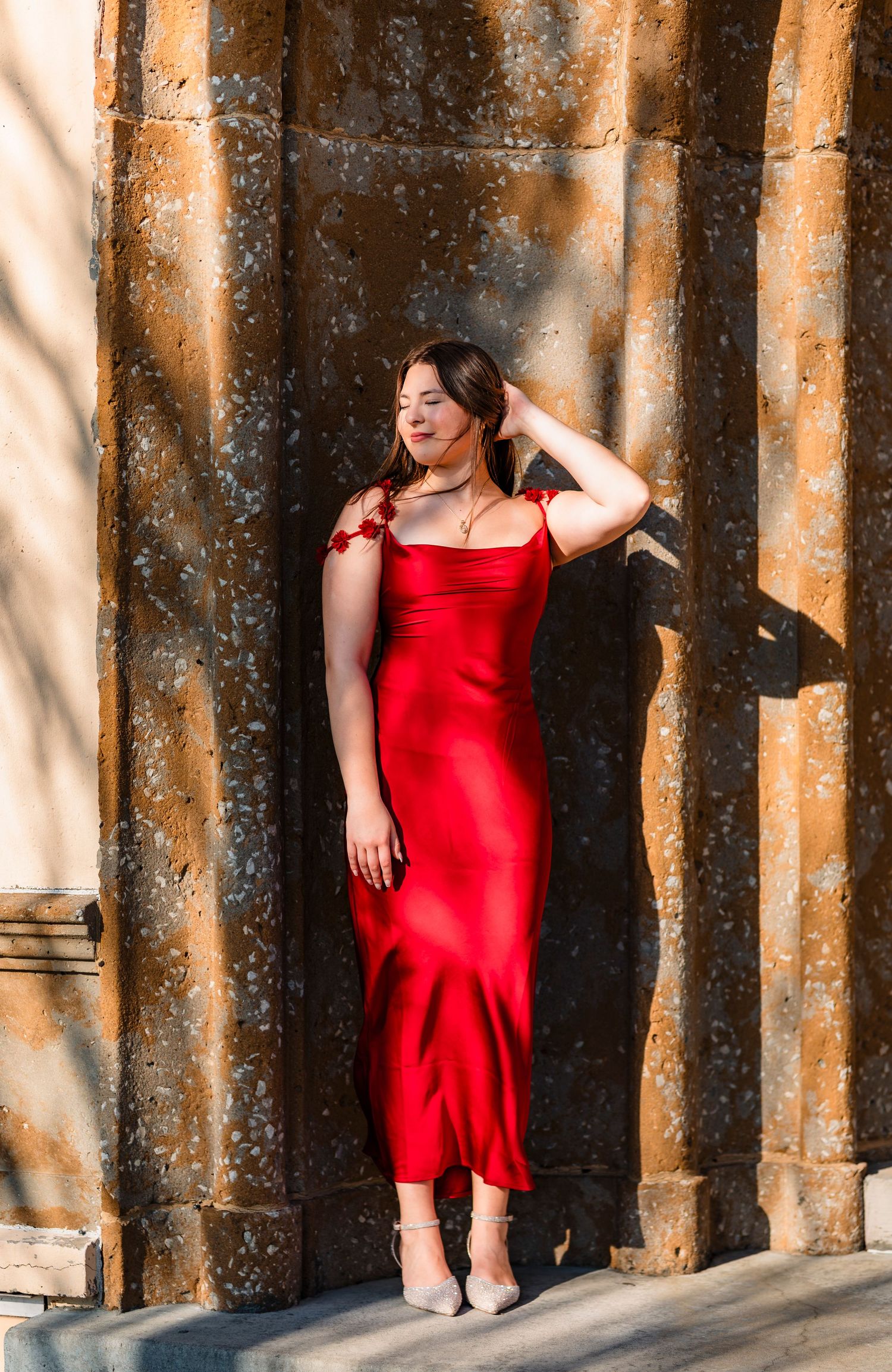 Senior photographer located throughout the Kansas City Metro area. Based in Blue Springs, Missouri.