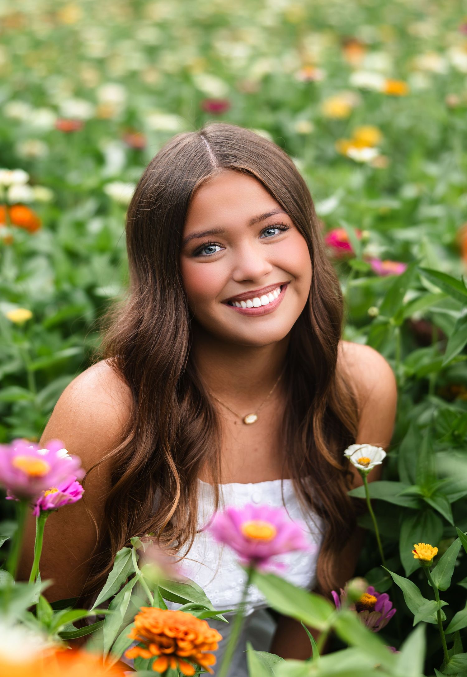 Senior photographer located throughout the Kansas City Metro area. Based in Blue Springs, Missouri.