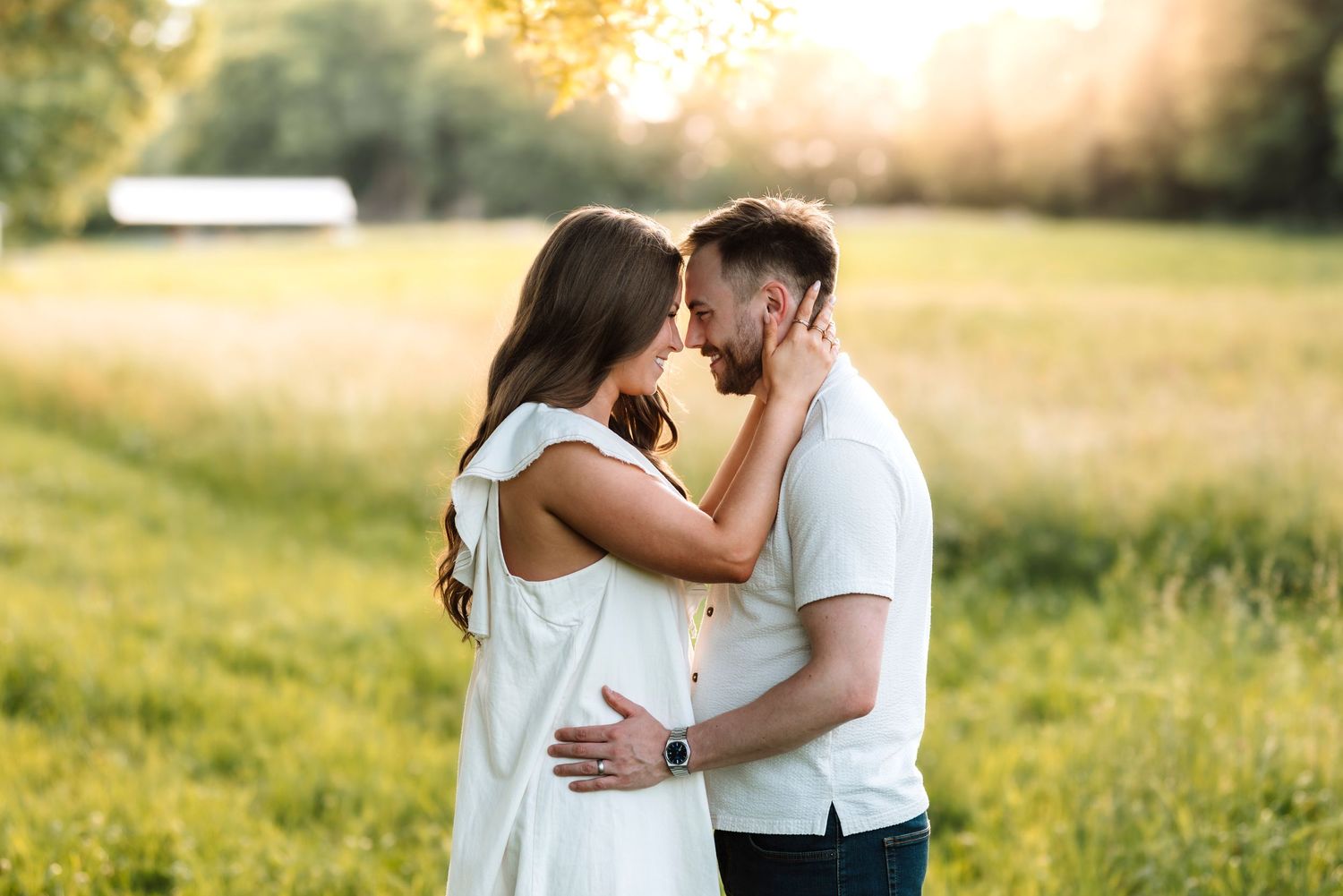 Couples photographer located throughout the Kansas City Metro area. Based in Blue Springs, Missouri.