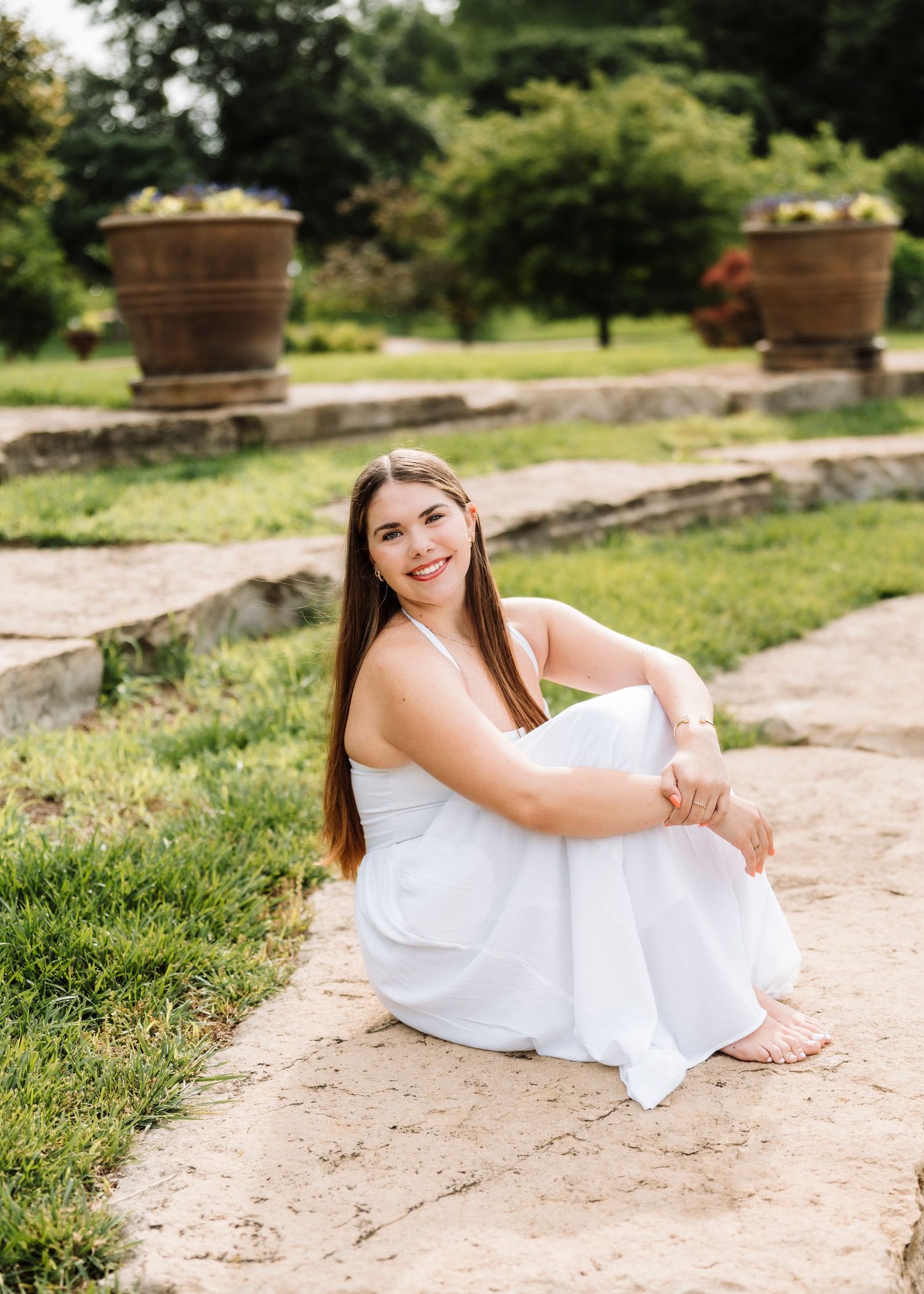 Senior photographer located throughout the Kansas City Metro area. Based in Blue Springs, Missouri.