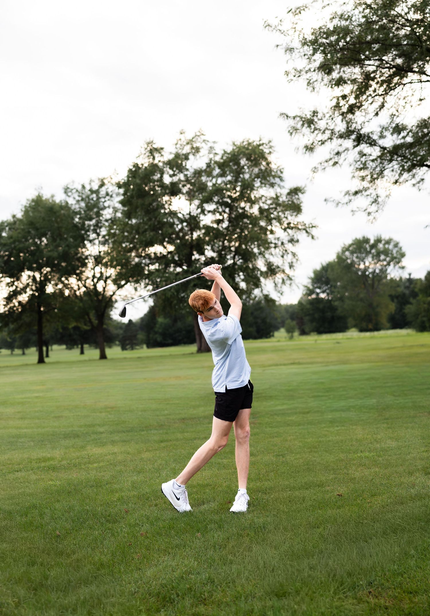 Senior photographer located throughout the Kansas City Metro area. Based in Blue Springs, Missouri.