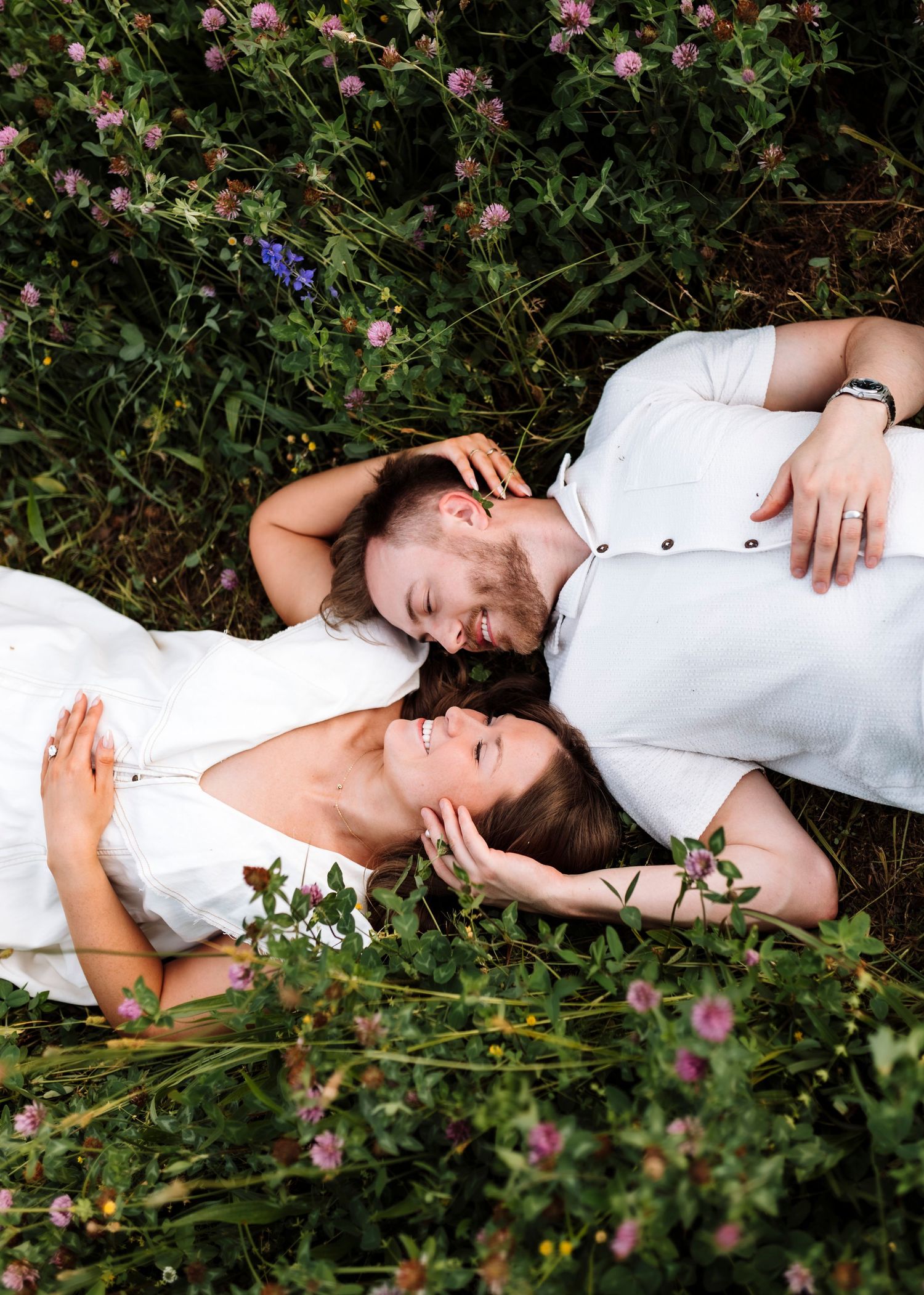 Couples photographer located throughout the Kansas City Metro area. Based in Blue Springs, Missouri.