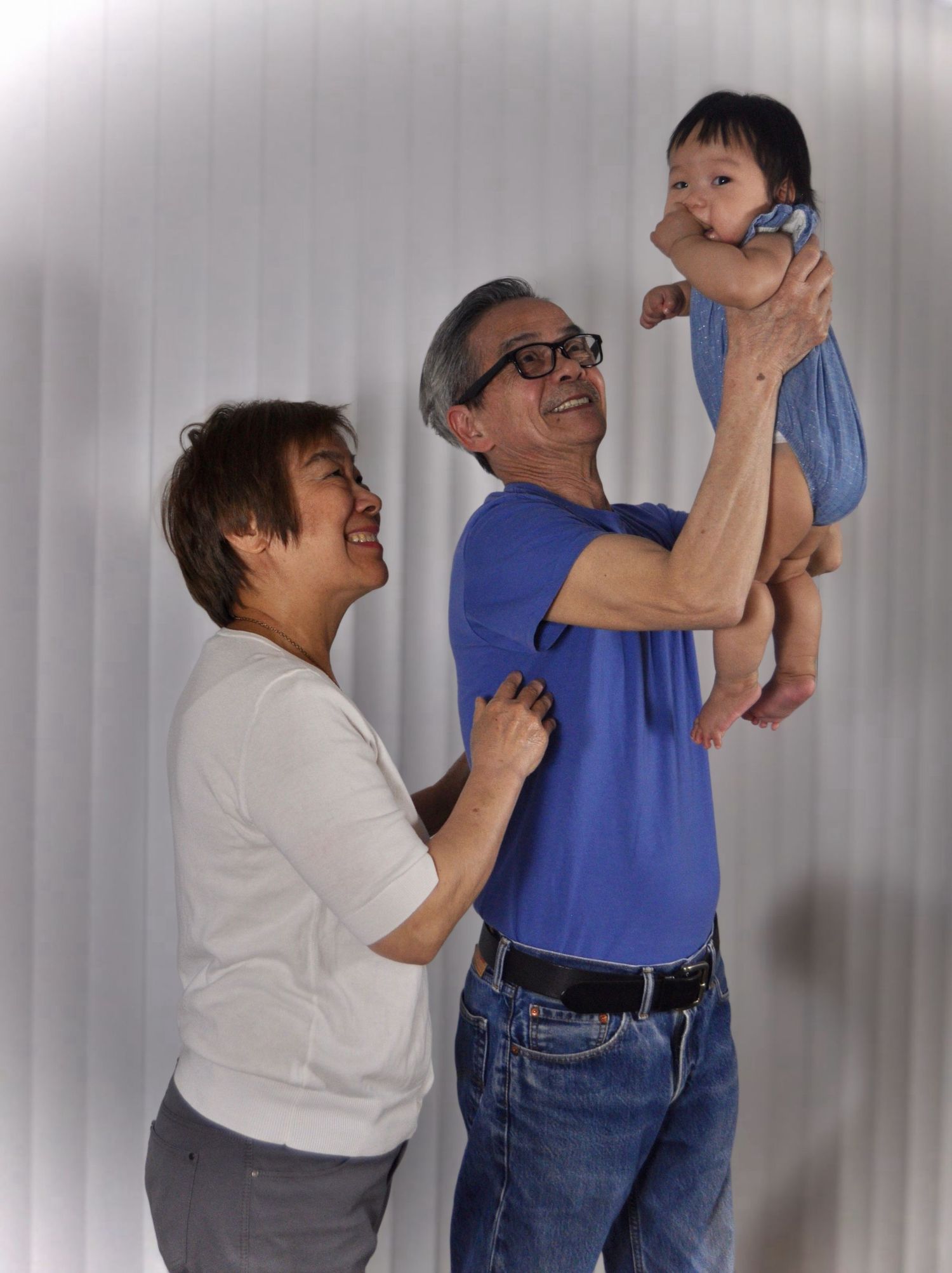 Family photoshoot 2025- Xu Family