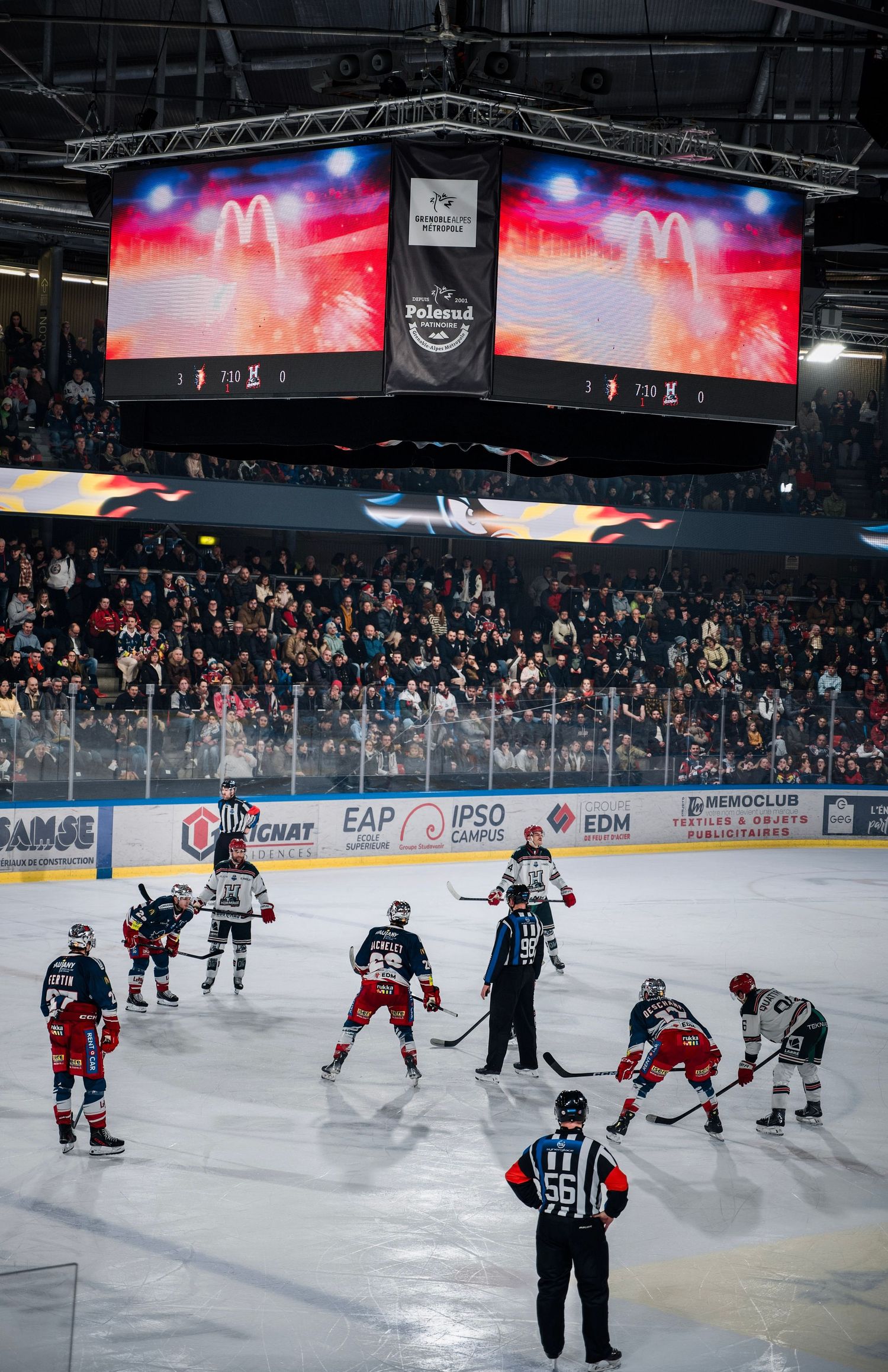 Face off during a Bruleurs du Loups match at Grenoble, during the 2025/26 Ligue Magnus season.