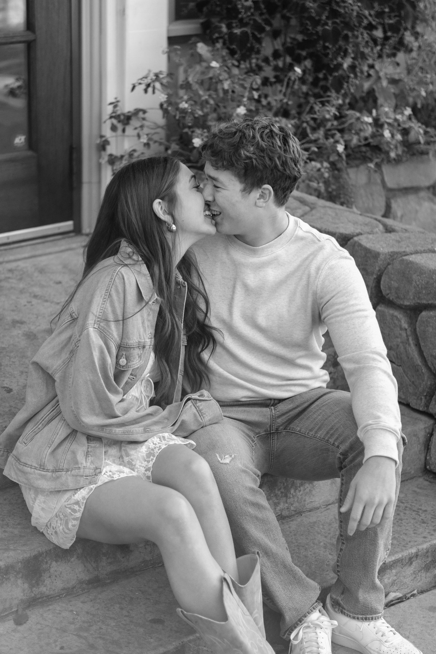 Black and white photo of a couple in Bloomington, Illinois