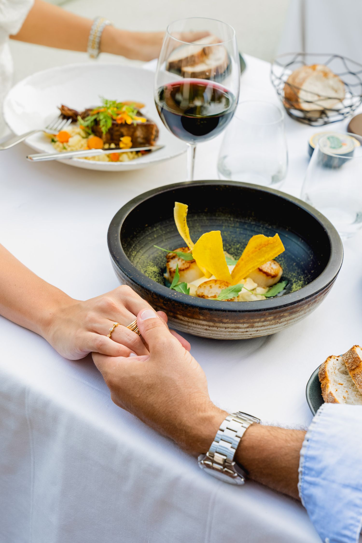 Gourmet dish photographed in a contemporary restaurant in Málaga, with natural light and a clean, minimal presentation.
