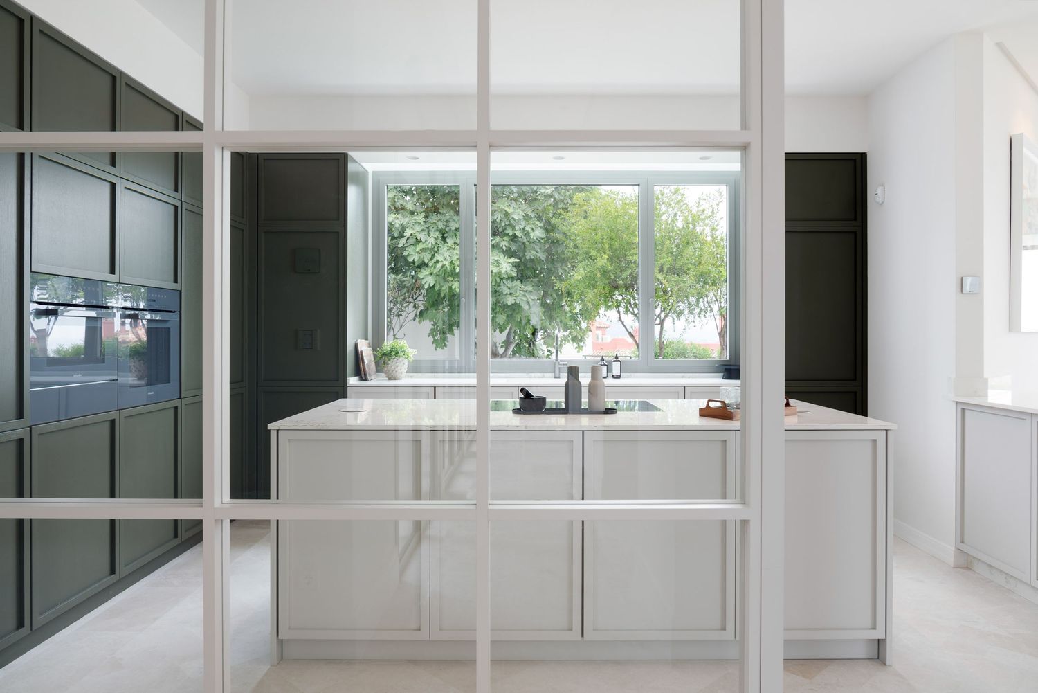 nterior design photography focused on spaces, light and materials. Clean, natural images for designers, architects and high-end residential