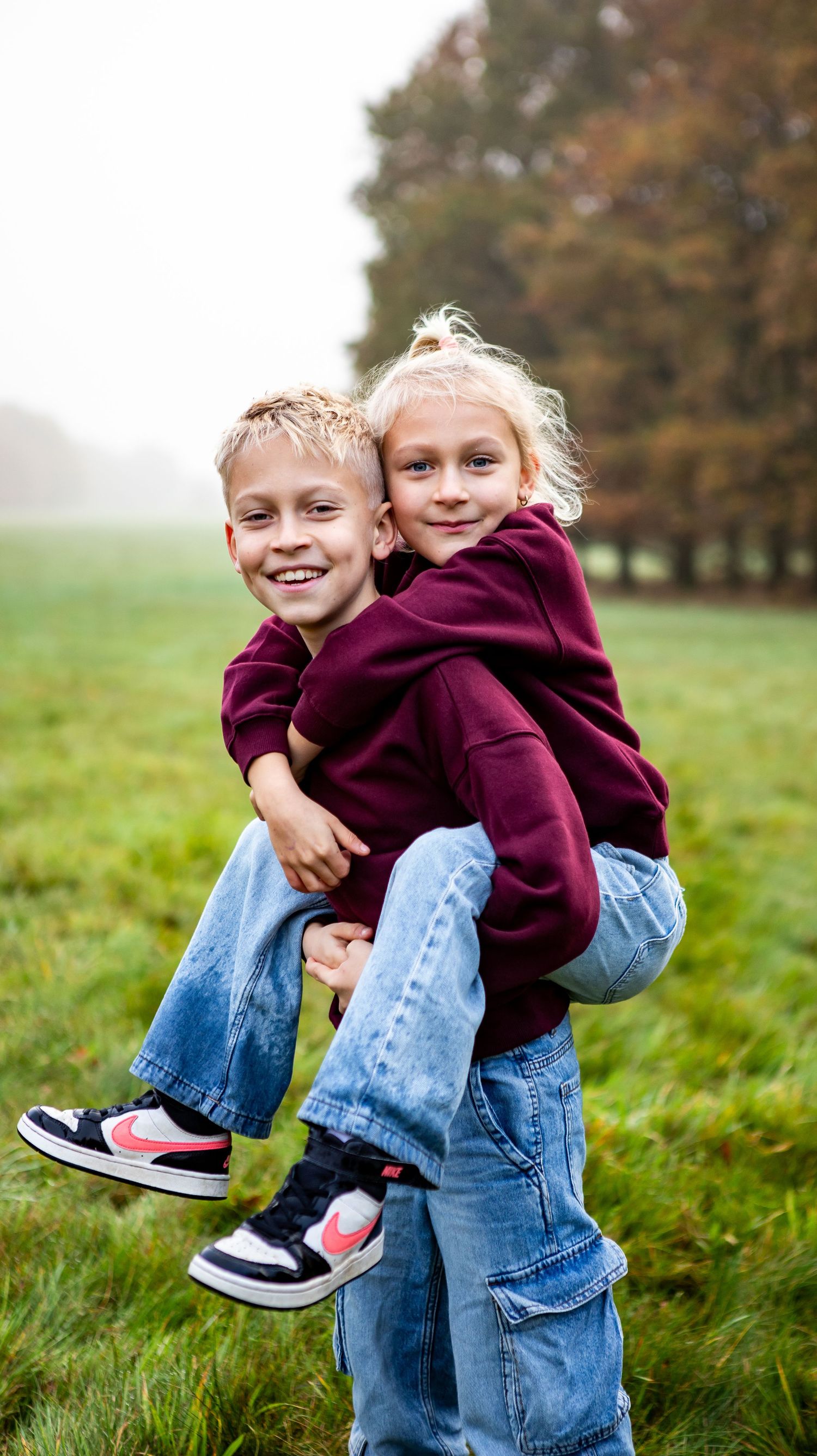 Natuur broer en zus shoot