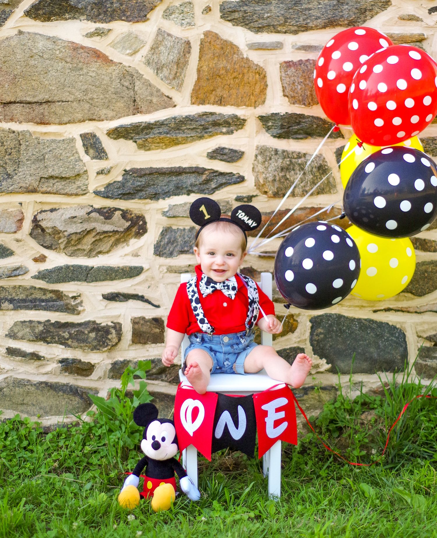 Mickey Mouse themed first birthday session in Harford County, MD