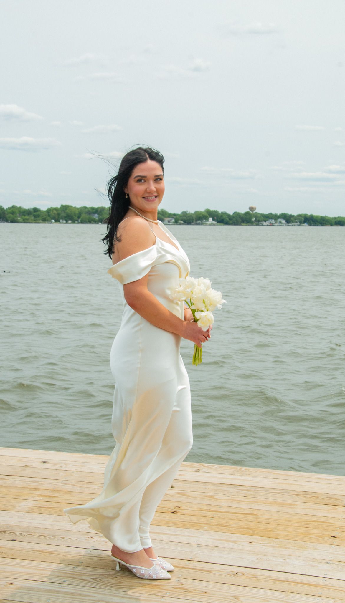 Bridal portrait on the Chesapeake Bay in Sparrows Point, MD