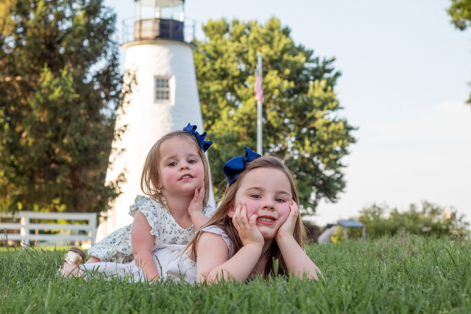 Two sisters in Havre de Grace, MD during a family photo session