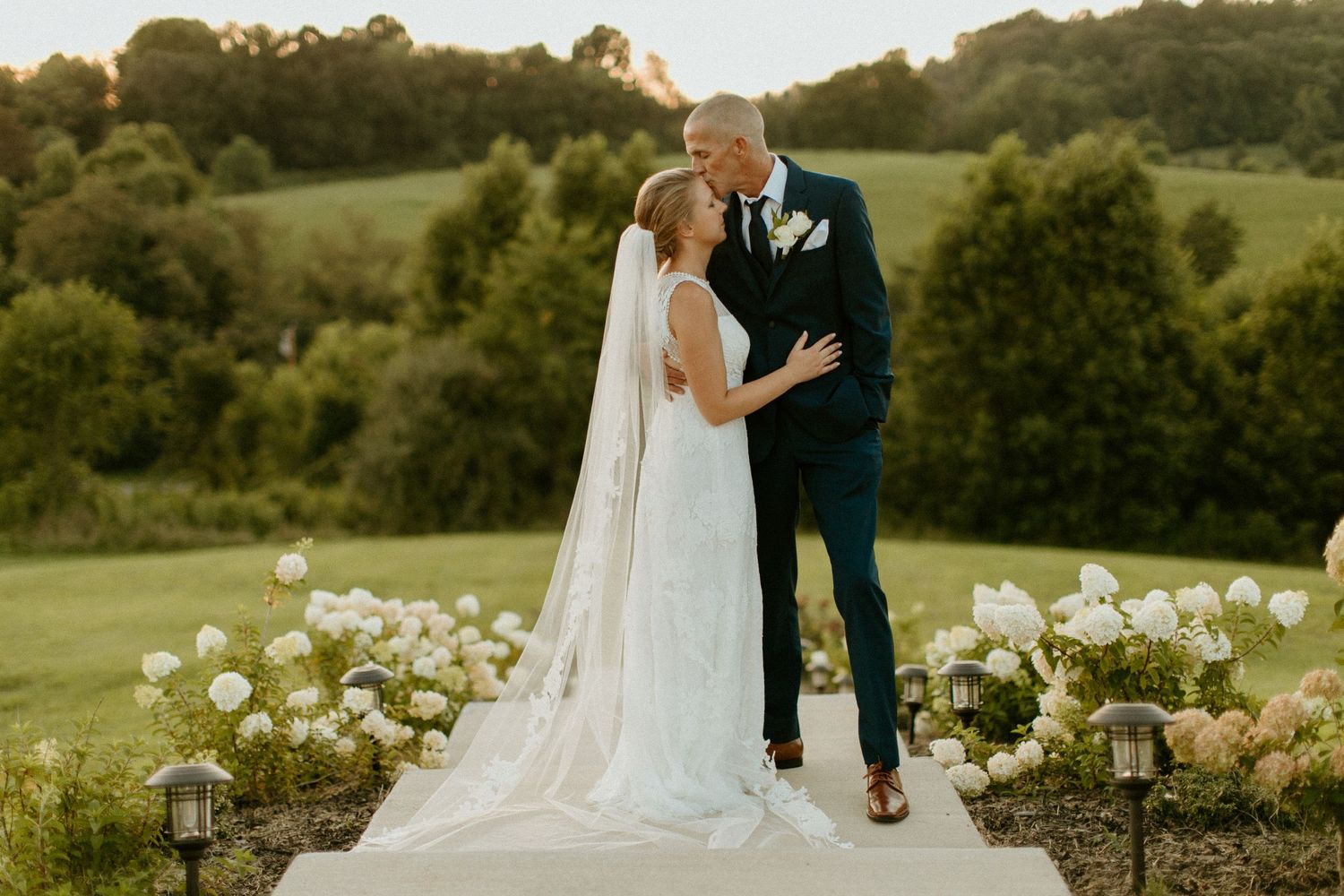 Documentary style wedding and family photographer in East Tennessee. Serving Johnson City, Kingsport, and Bristol, Tennessee.