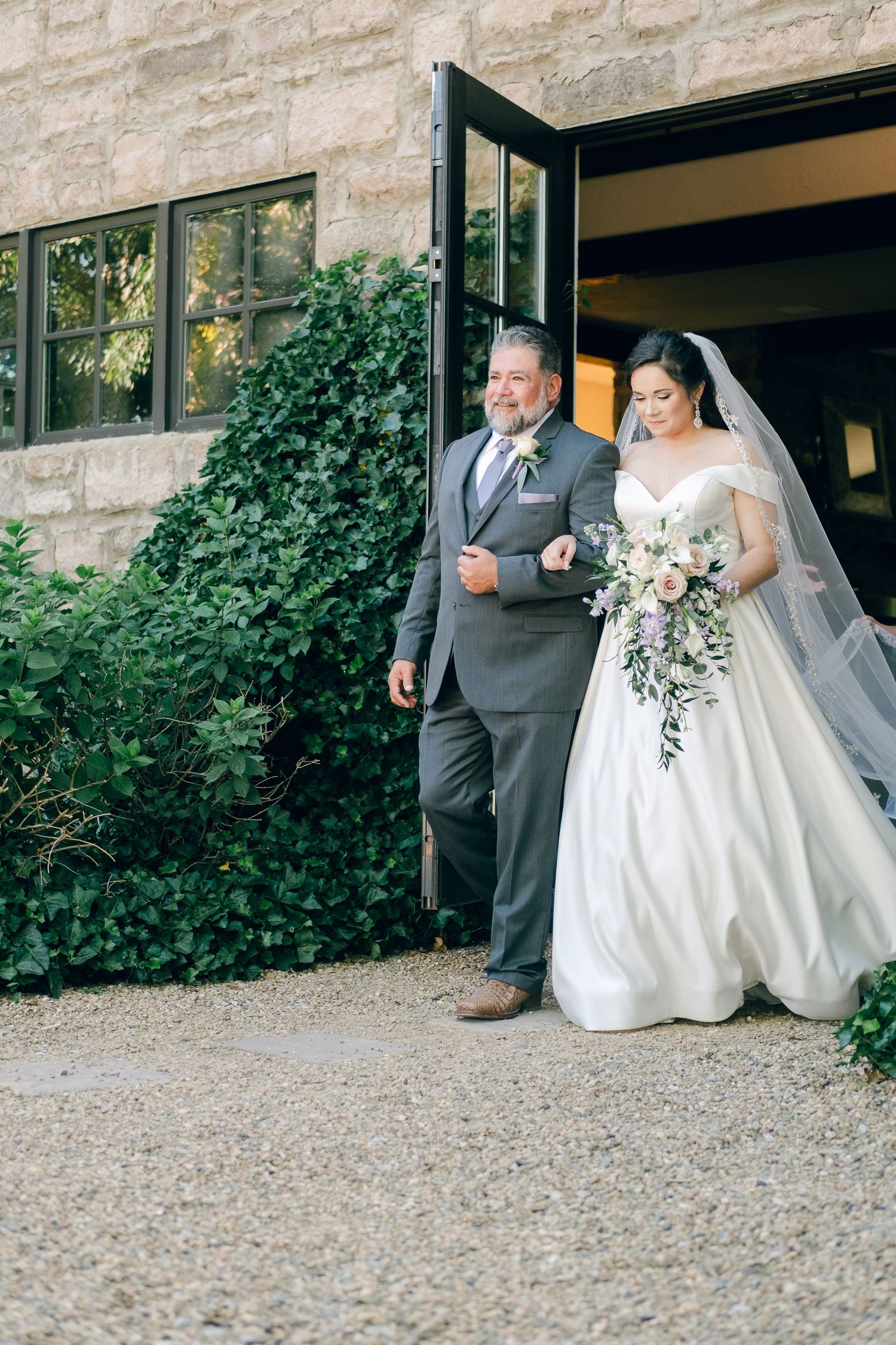 Wedding at Chateau Selah Venue in East Tennessee