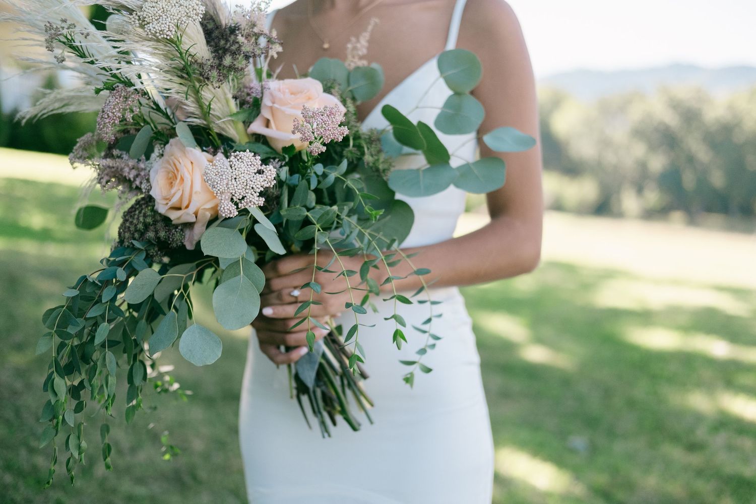 Documentary style wedding and family photographer in East Tennessee. Serving Johnson City, Kingsport, and Bristol, Tennessee.