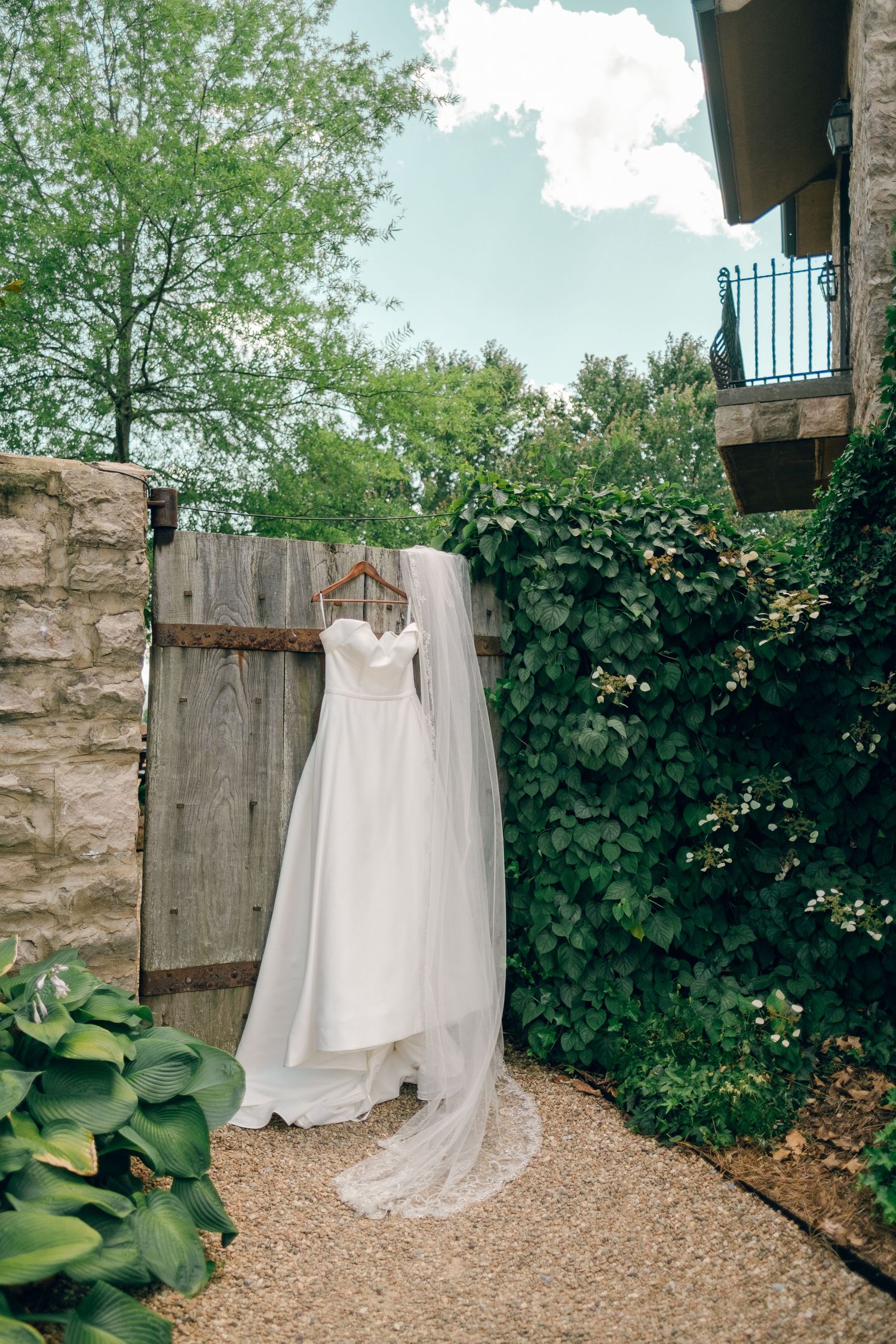 Wedding at Chateau Selah Venue in East Tennessee