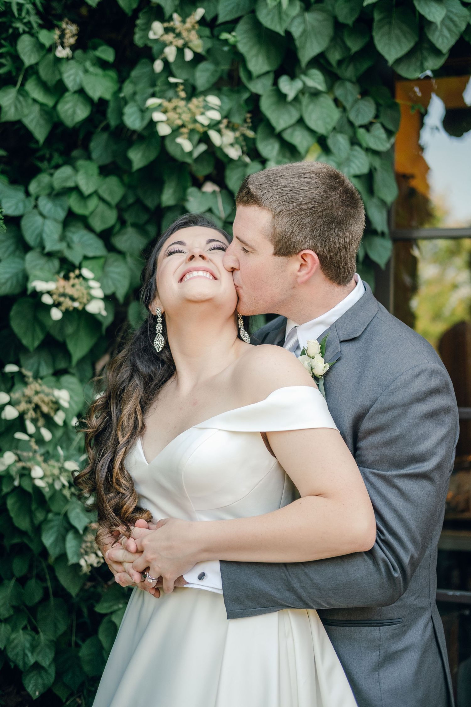 Wedding at Chateau Selah Venue in East Tennessee