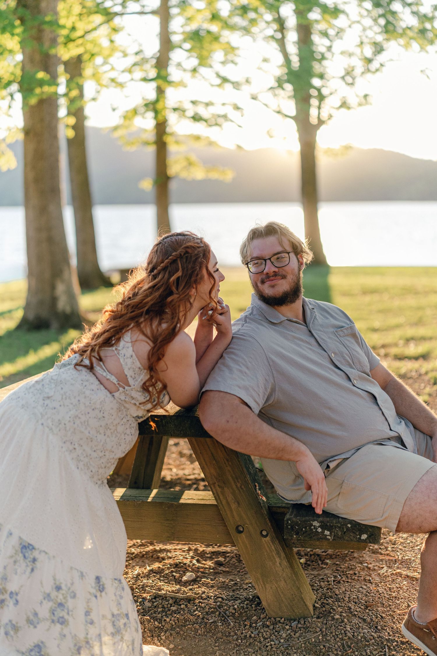 Documentary style wedding and family photographer in East Tennessee. Serving Johnson City, Kingsport, and Bristol, Tennessee.