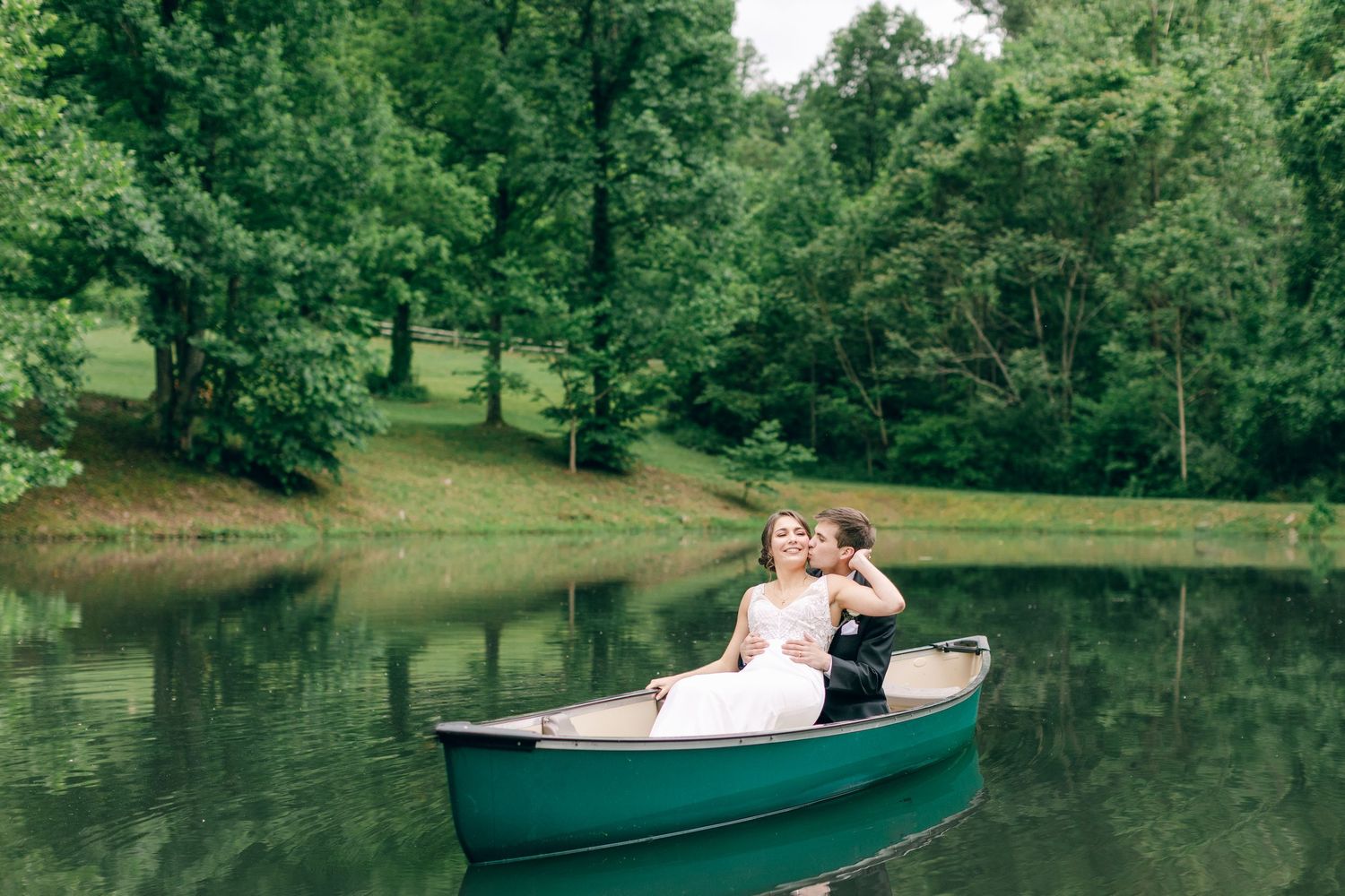 Documentary style wedding and family photographer in East Tennessee. Serving Johnson City, Kingsport, and Bristol, Tennessee.