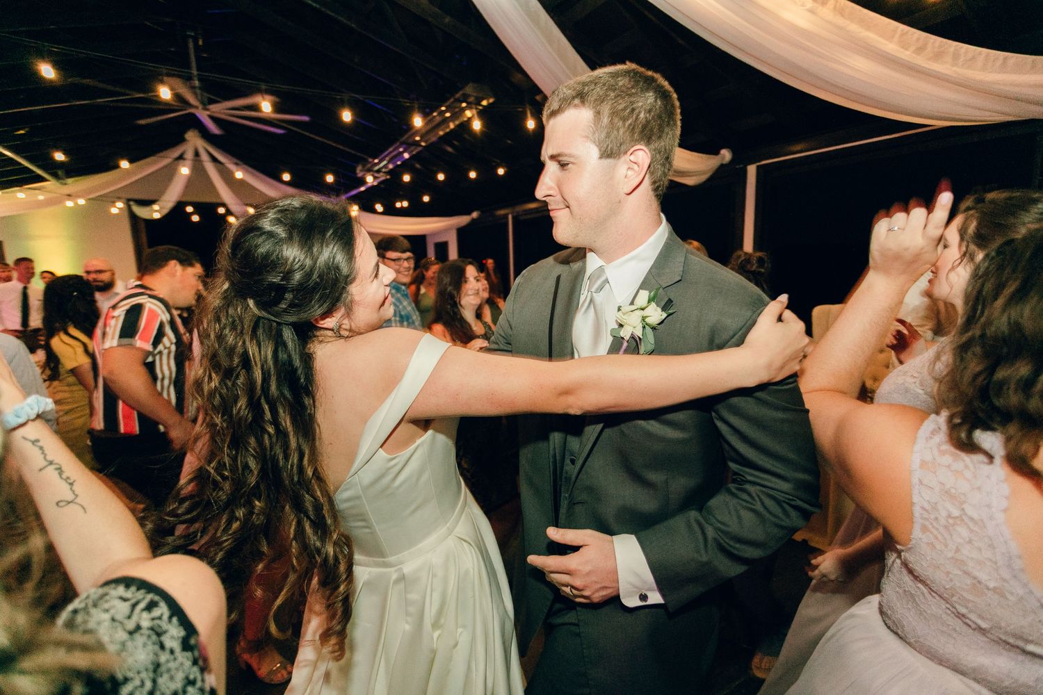 Wedding at Chateau Selah Venue in East Tennessee