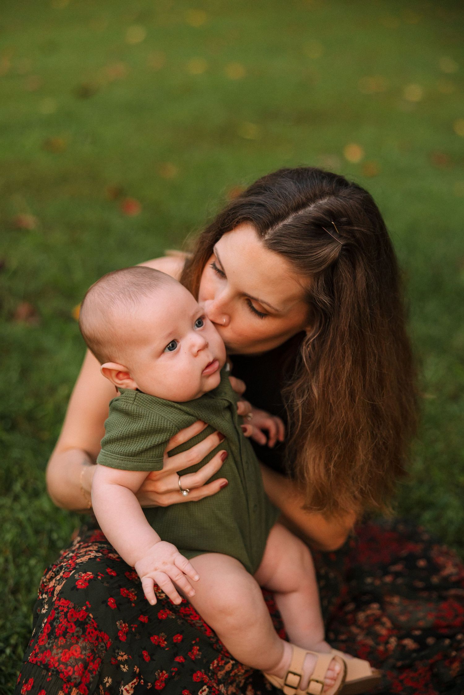 Documentary style wedding and family photographer in East Tennessee. Serving Johnson City, Kingsport, and Bristol, Tennessee.