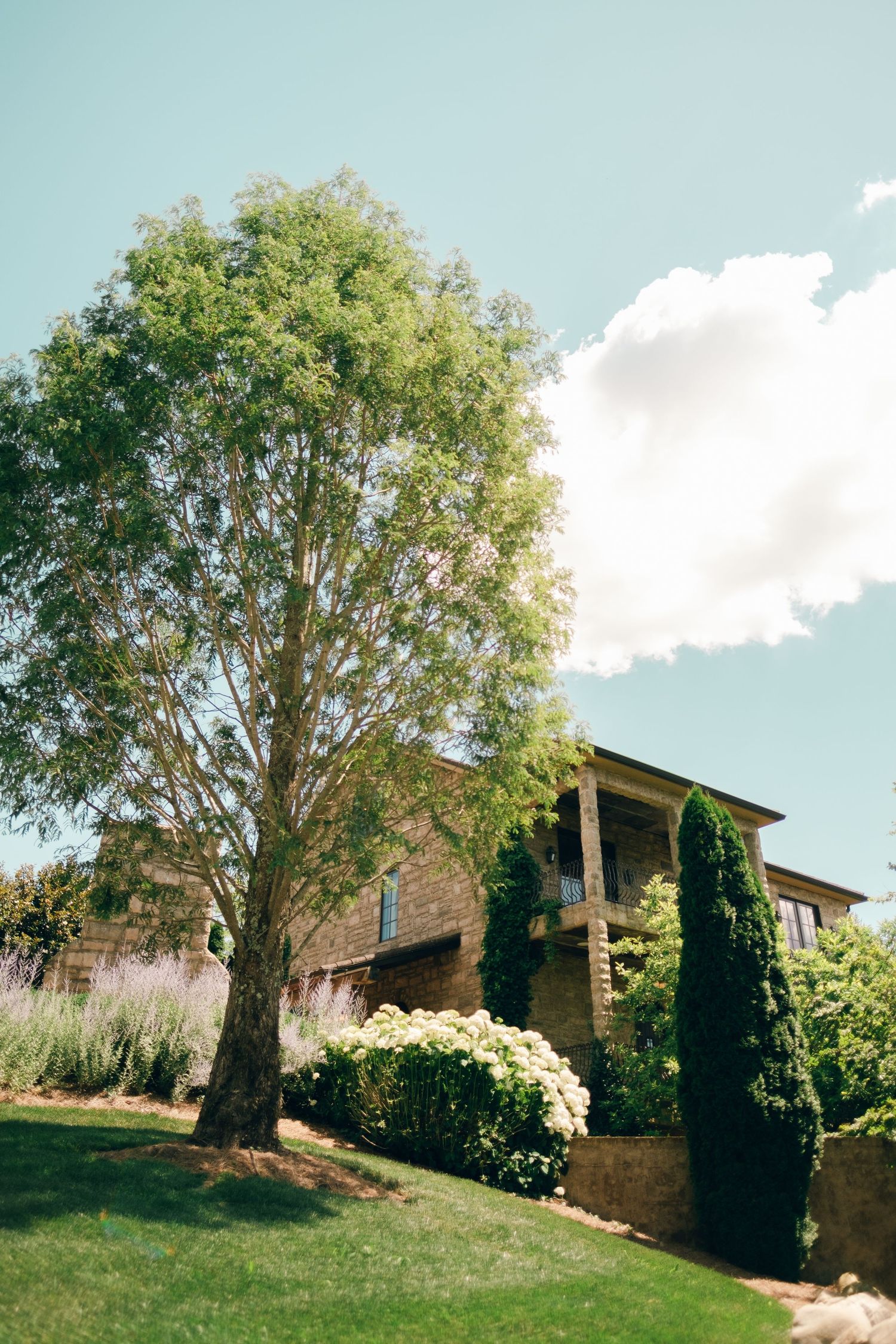 Chateau Selah wedding venue in Tennessee.