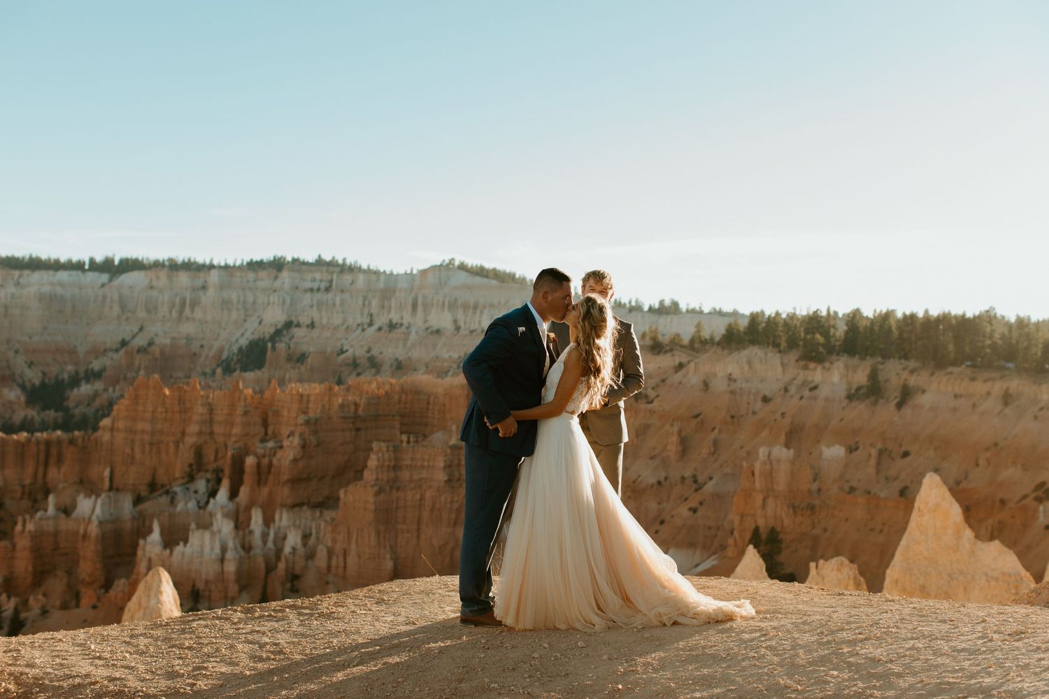 Documentary style wedding and family photographer in East Tennessee. Serving Johnson City, Kingsport, and Bristol, Tennessee.
