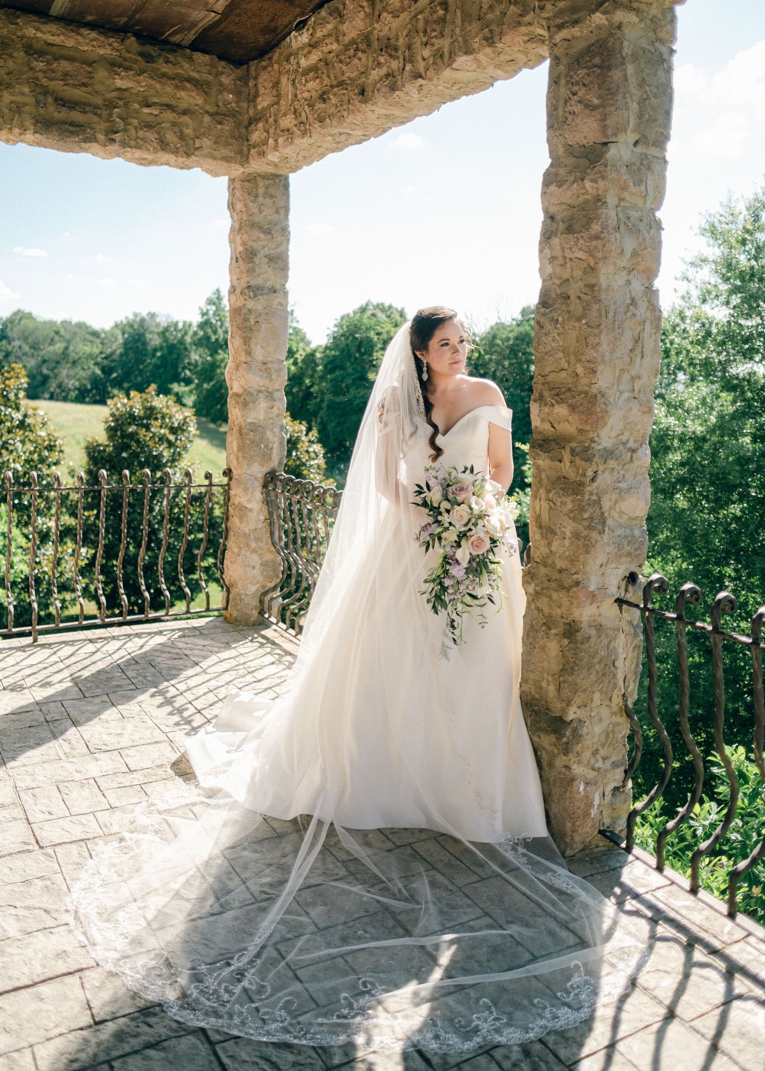 Wedding at Chateau Selah Venue in East Tennessee