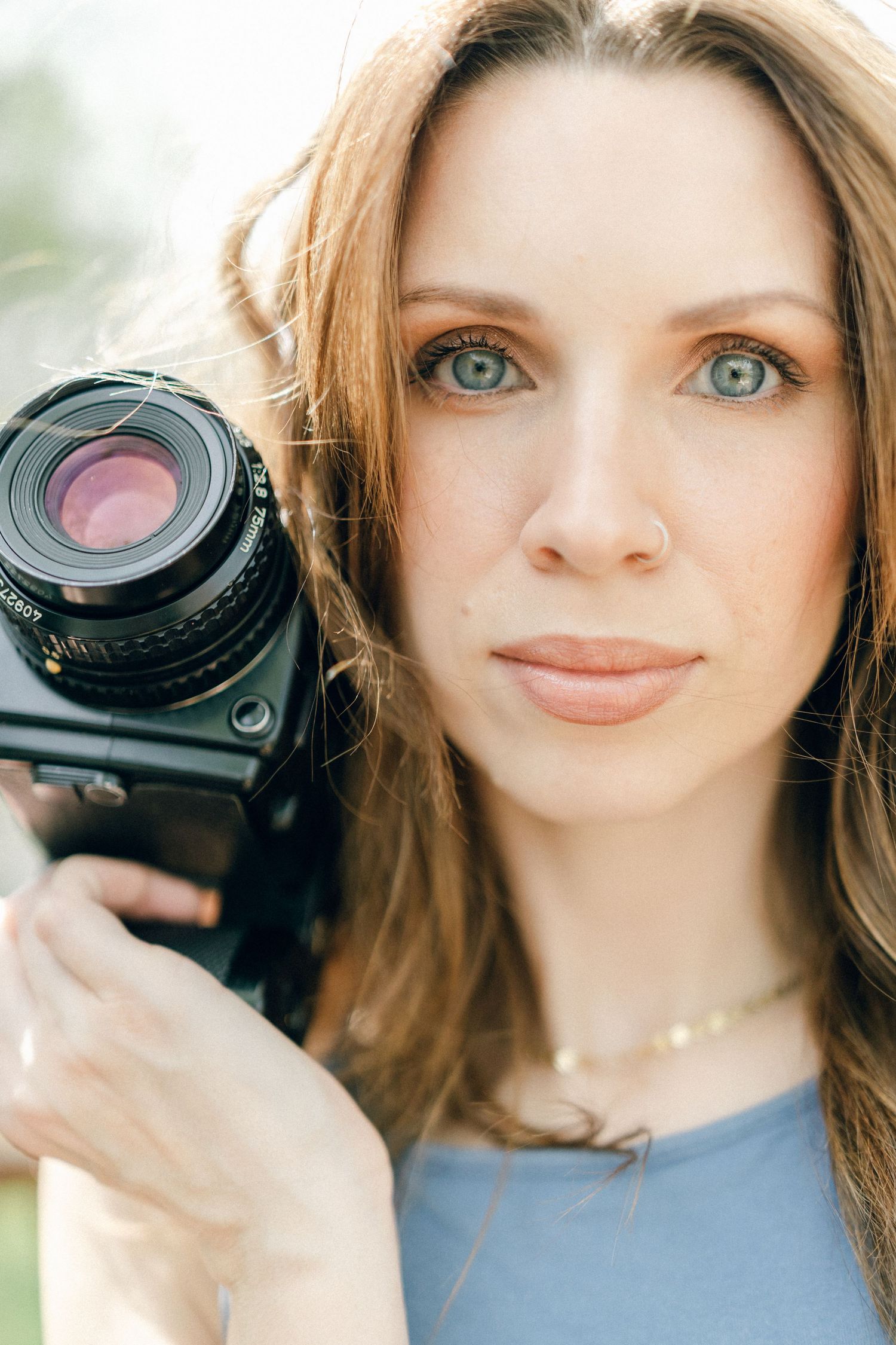 Documentary style wedding and family photographer in East Tennessee. Serving Johnson City, Kingsport, and Bristol, Tennessee.