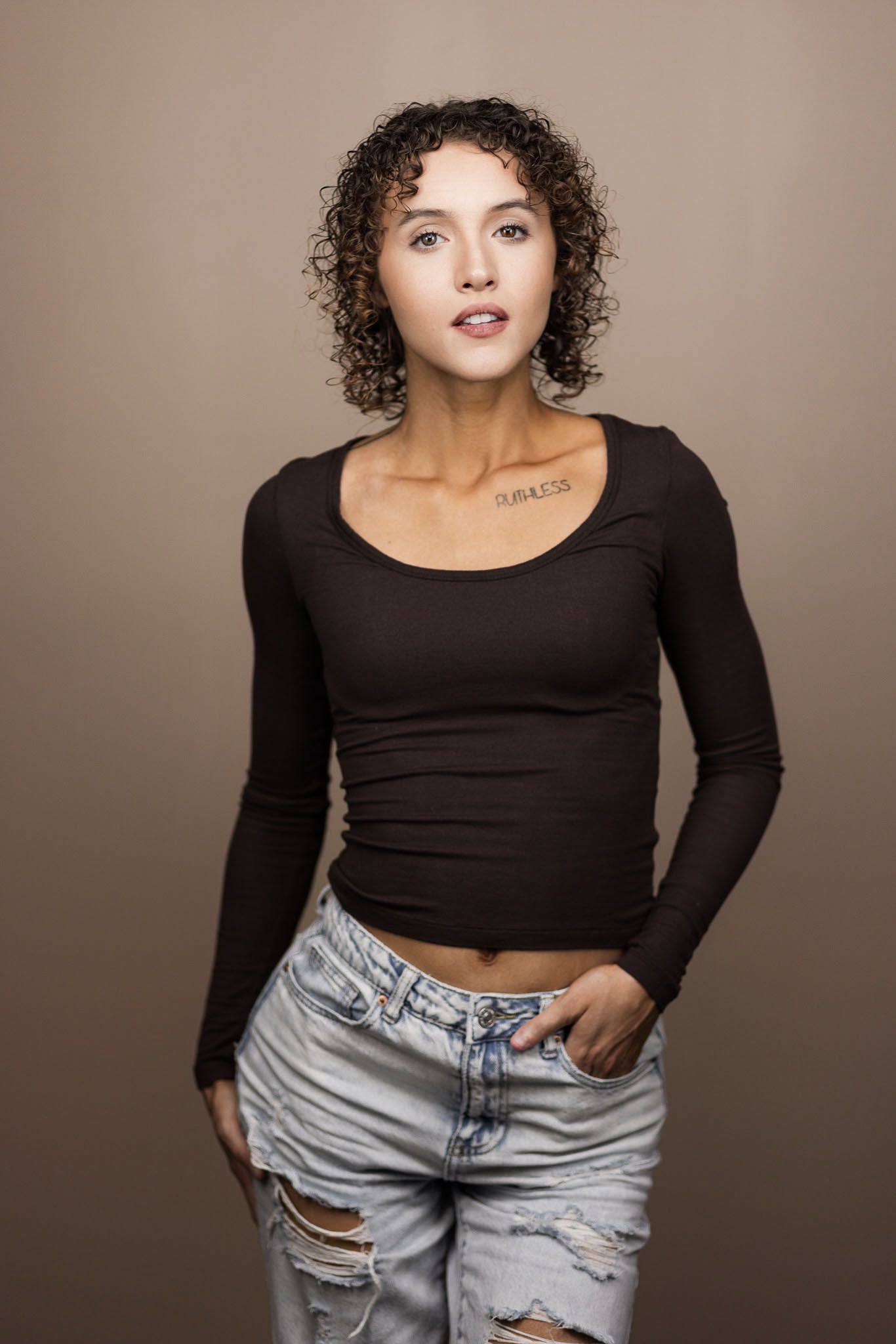 Creative monochromatic model shoot