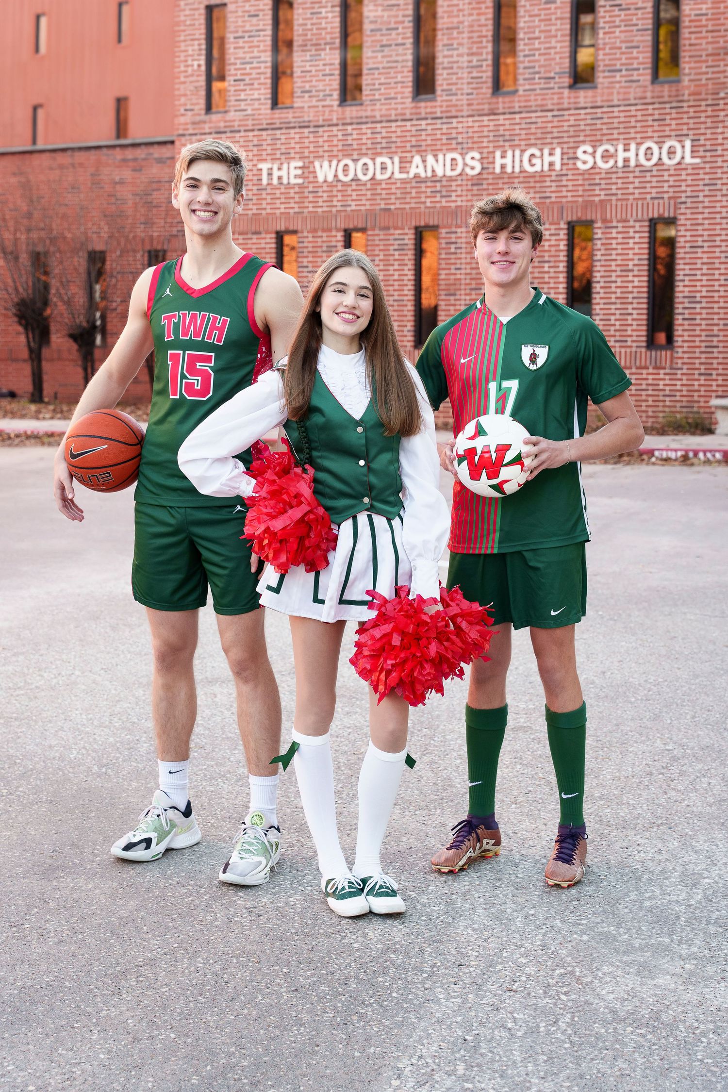 twin senior photos in the woodlands, senior photos for multiples in the woodlands.  triplets.  atheletes