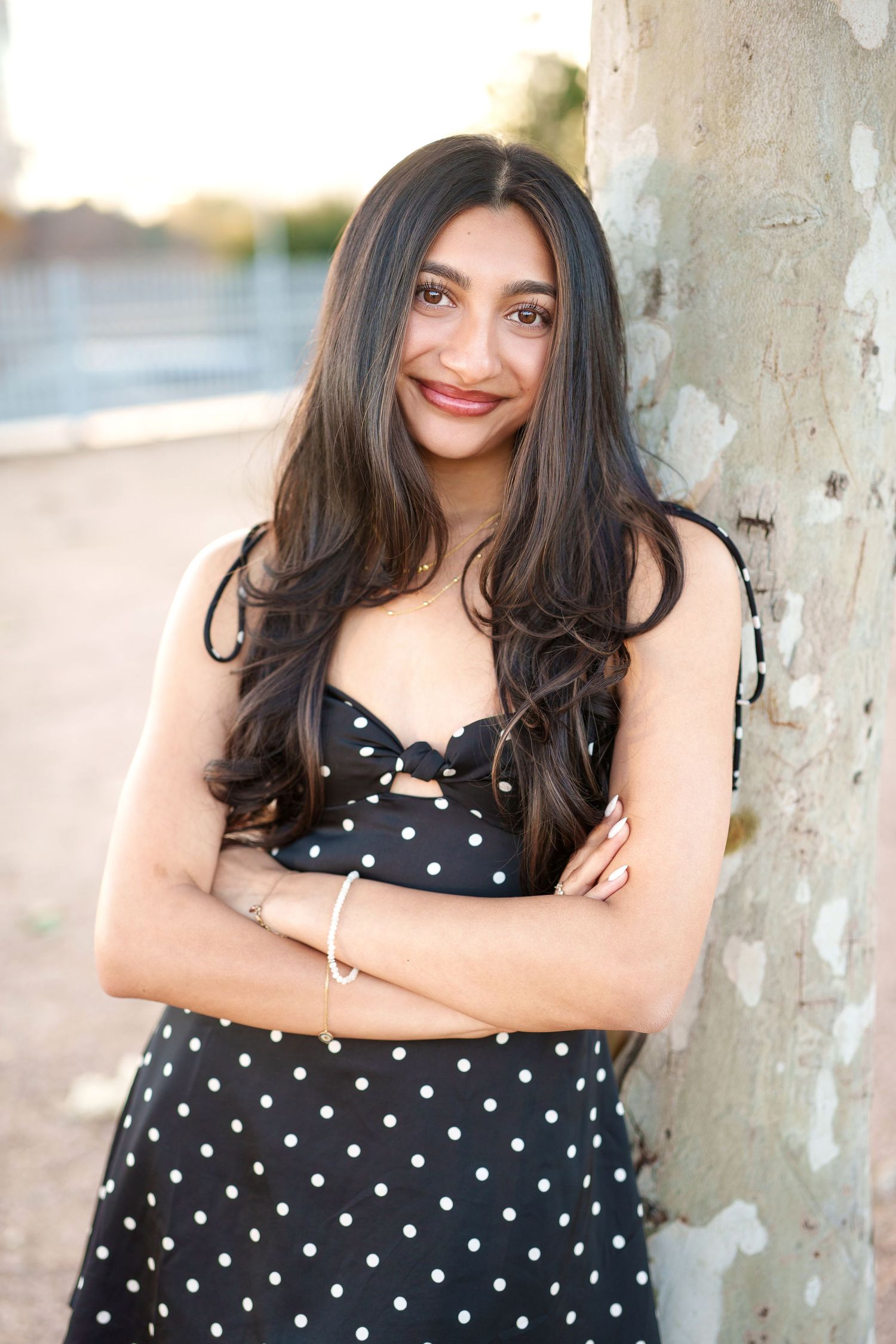 senior photos in houston.  girl in an urban park.  the woodlands senior photographer