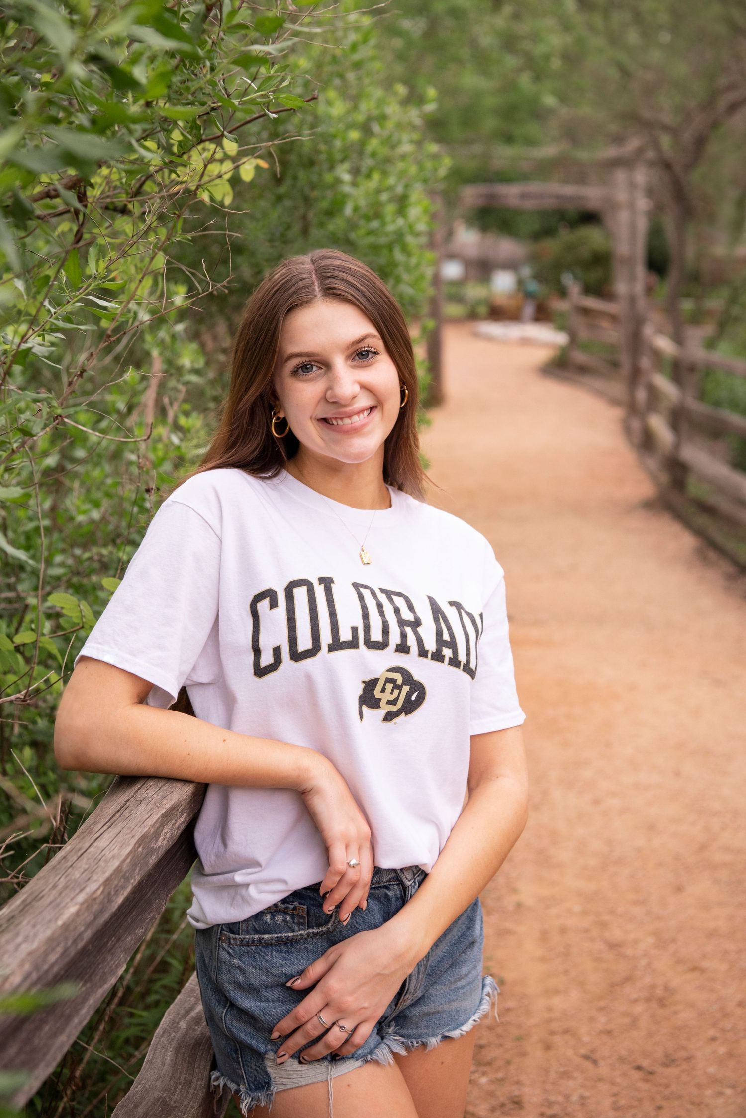 Senior photographer in the woodlands.  senior girls.  senior photos in the woodlands, tomball, conroe, spring, humble
