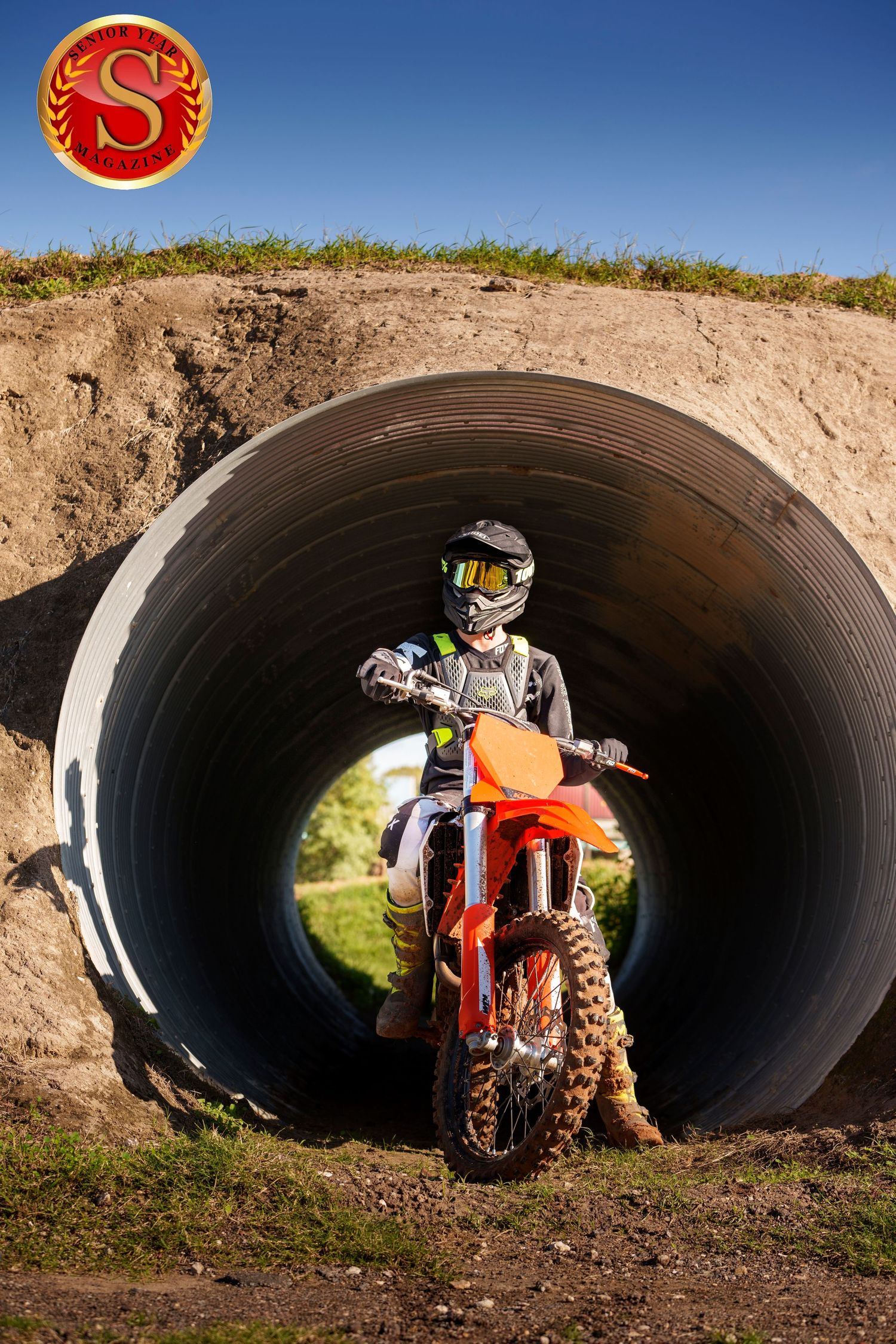 Senior photographer in the Woodlands .  Urban senior girl photo session.   Senior Pictures with a dirt bike