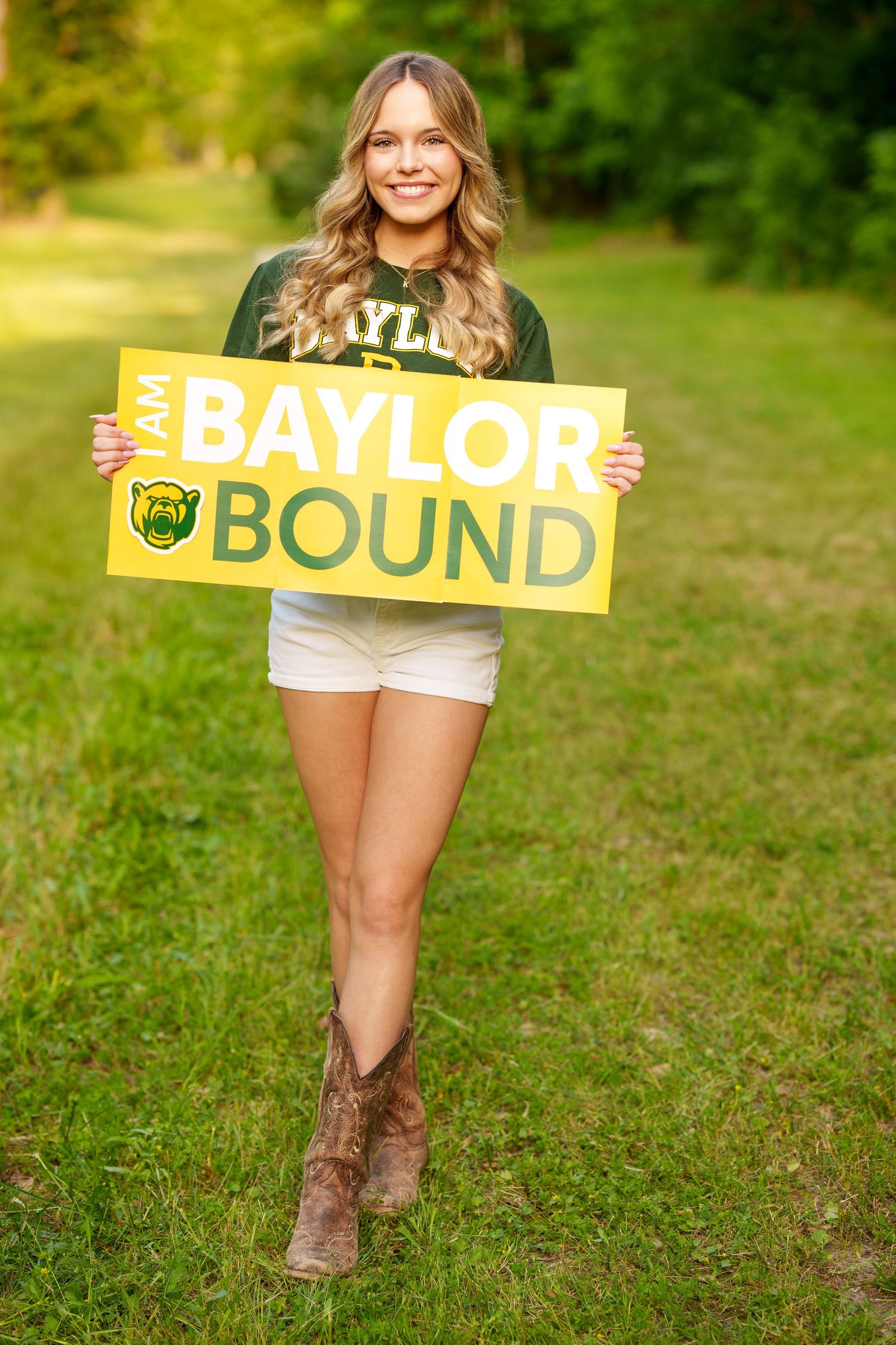 Baylor acceptance college reveal images.  Posing with college gear for senior photos.  The woodlands senior photographer  session
